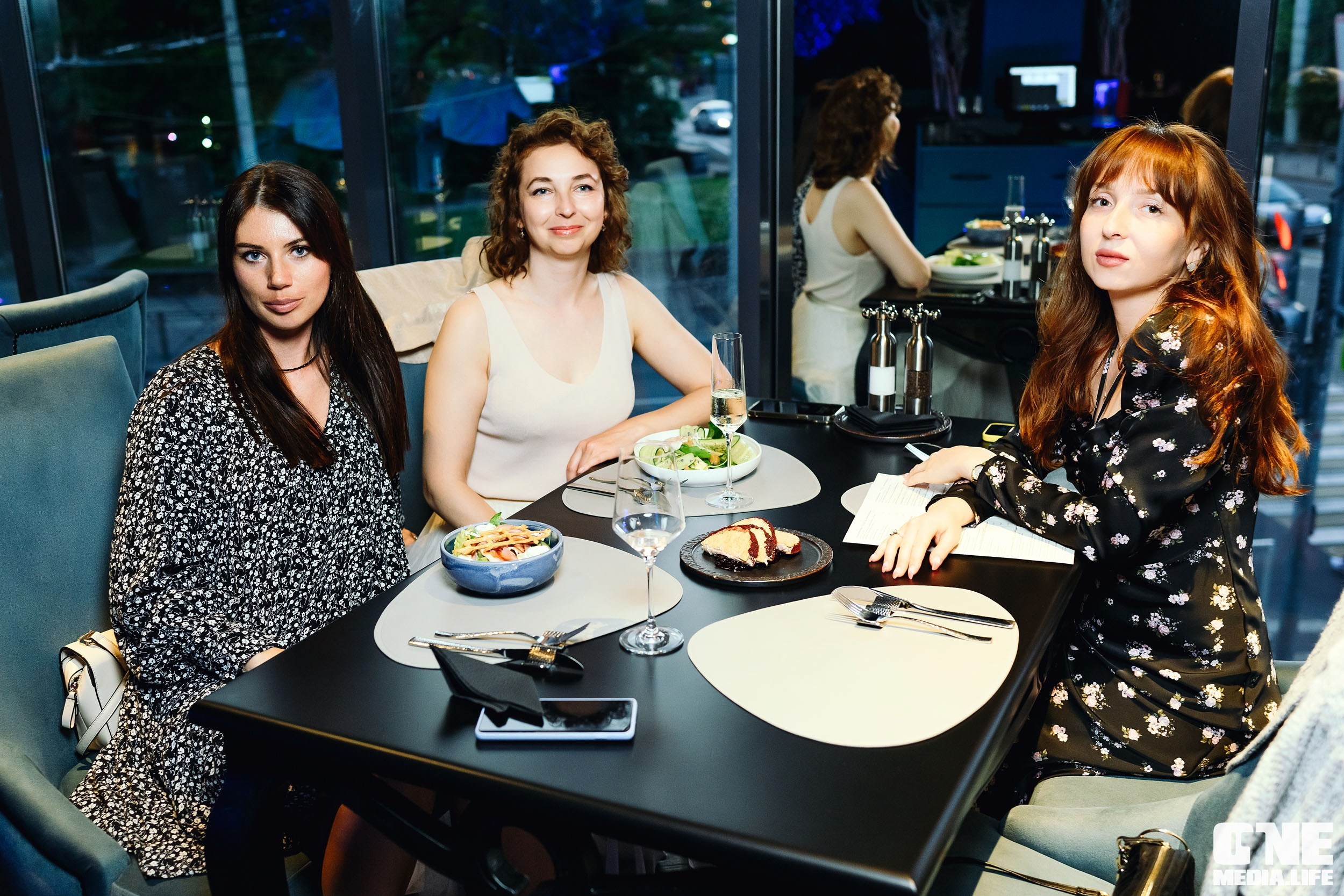 Фоторепортаж с вечеринки в Океане. One Media Life: фоторепортажи, фотоотчеты с мероприятий и заведений