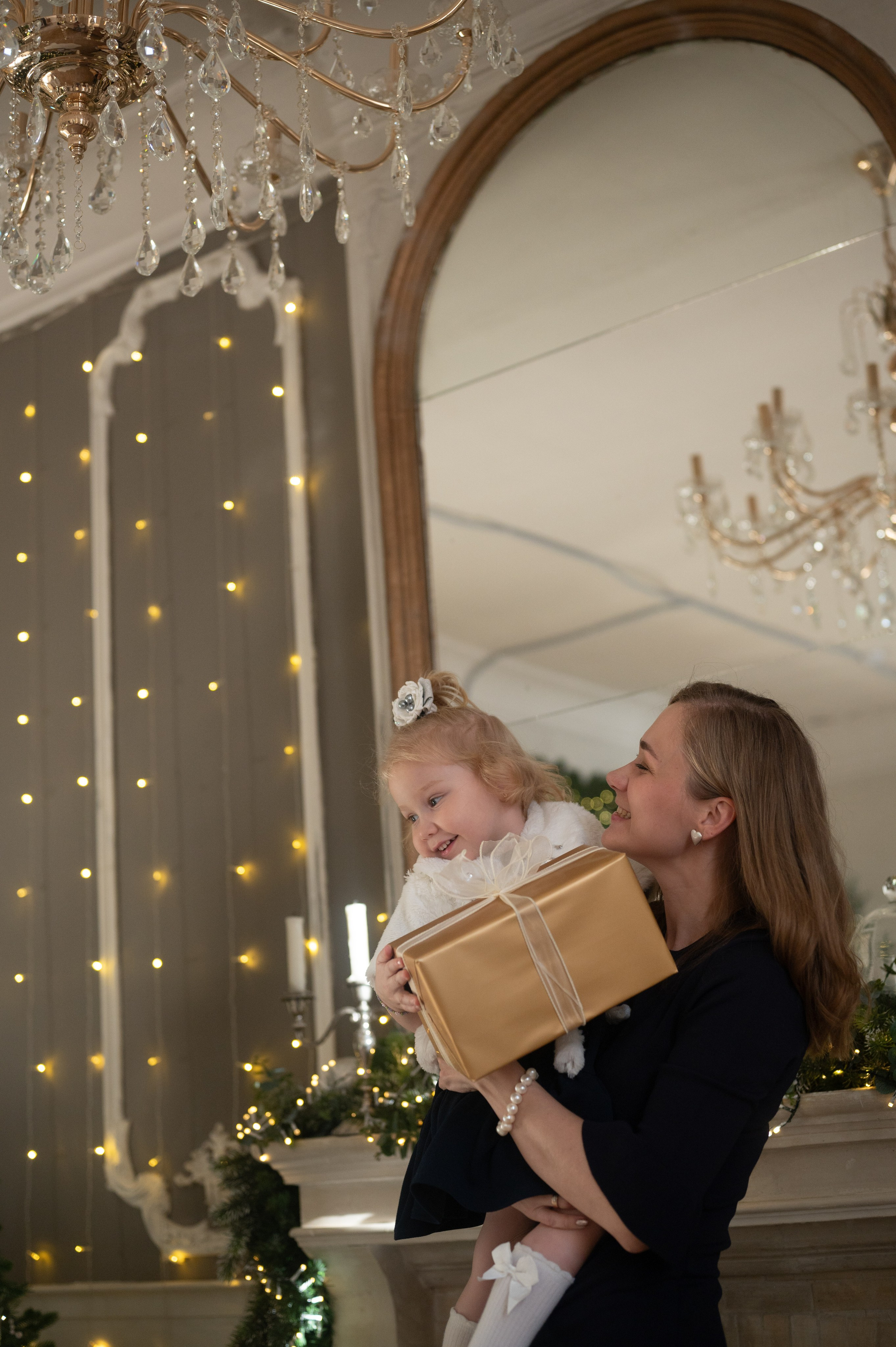 Фотостудия «Файн-арт» Новый год 2024-25. Фотограф новорожденных, семейный детский в Тюмени Татьяна Морозова