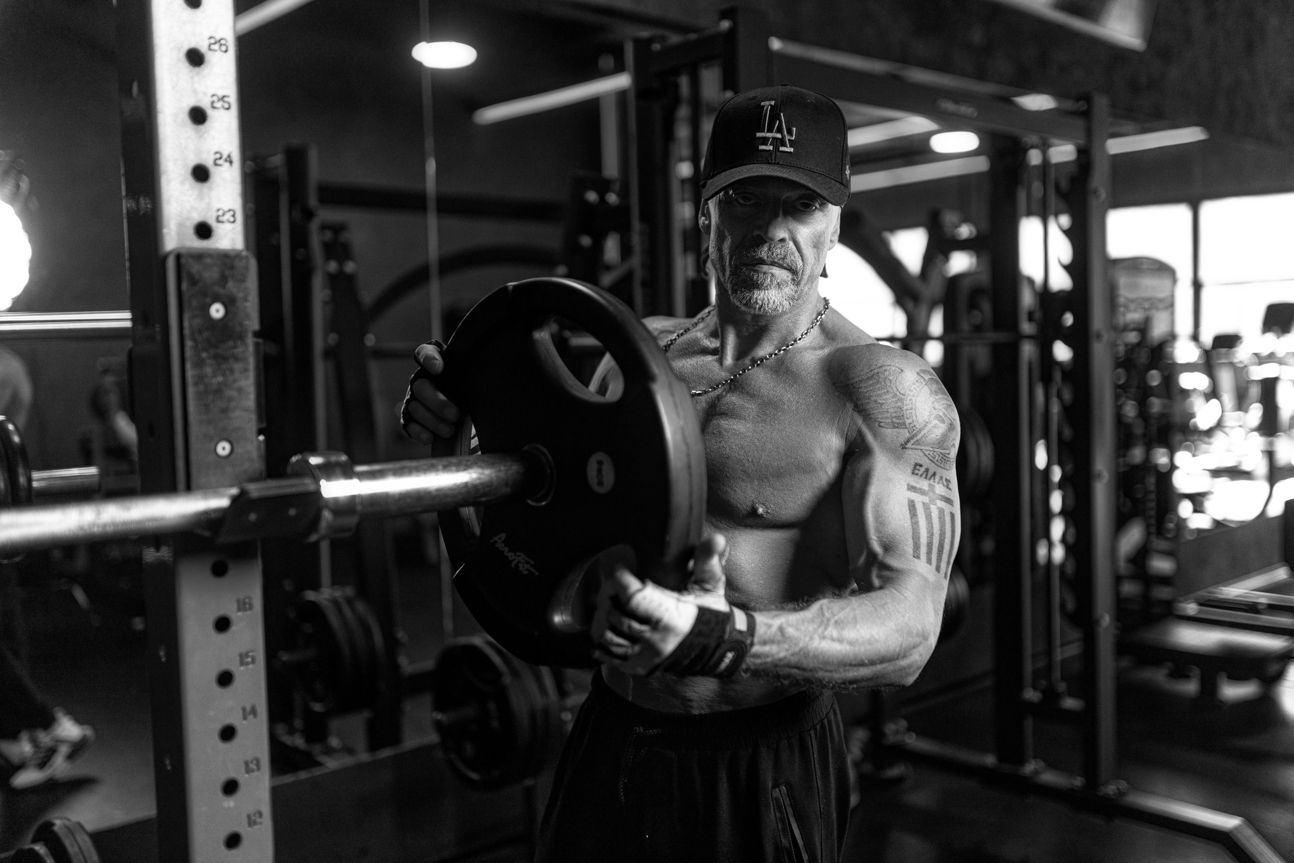 Съемка с Александром в тренажерном зале для контента. Дмитрий Шульгин, портретный фотограф в Воронеже