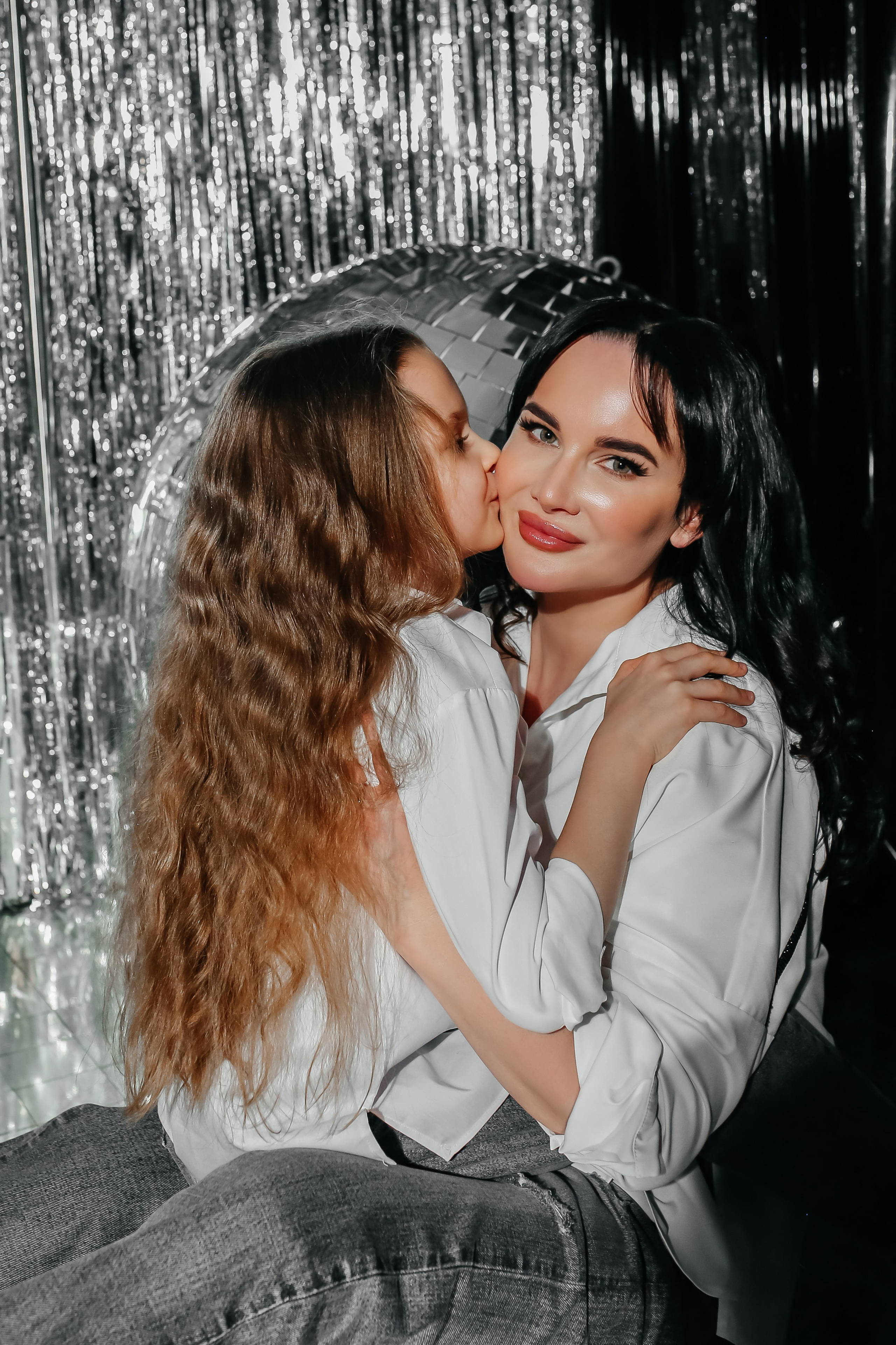 Оля и Анюта