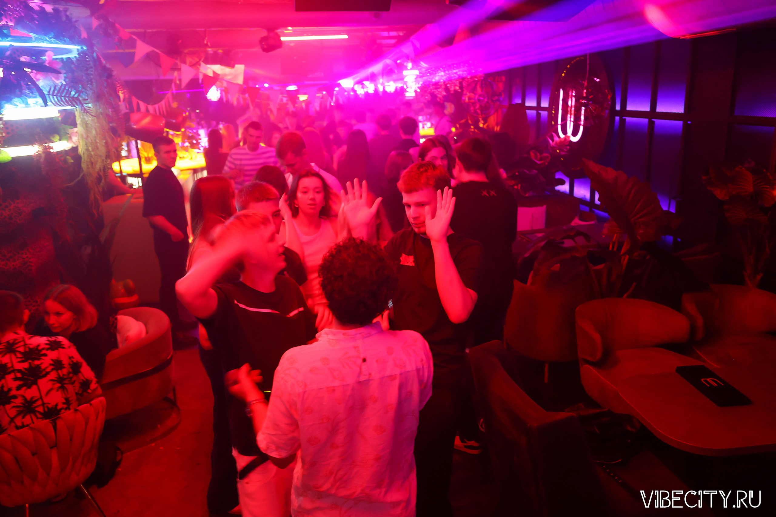 DOUBLE U. VIBECITY.RU Вайб Сити Ру Фоторепортажи Фотоотчеты Калининград