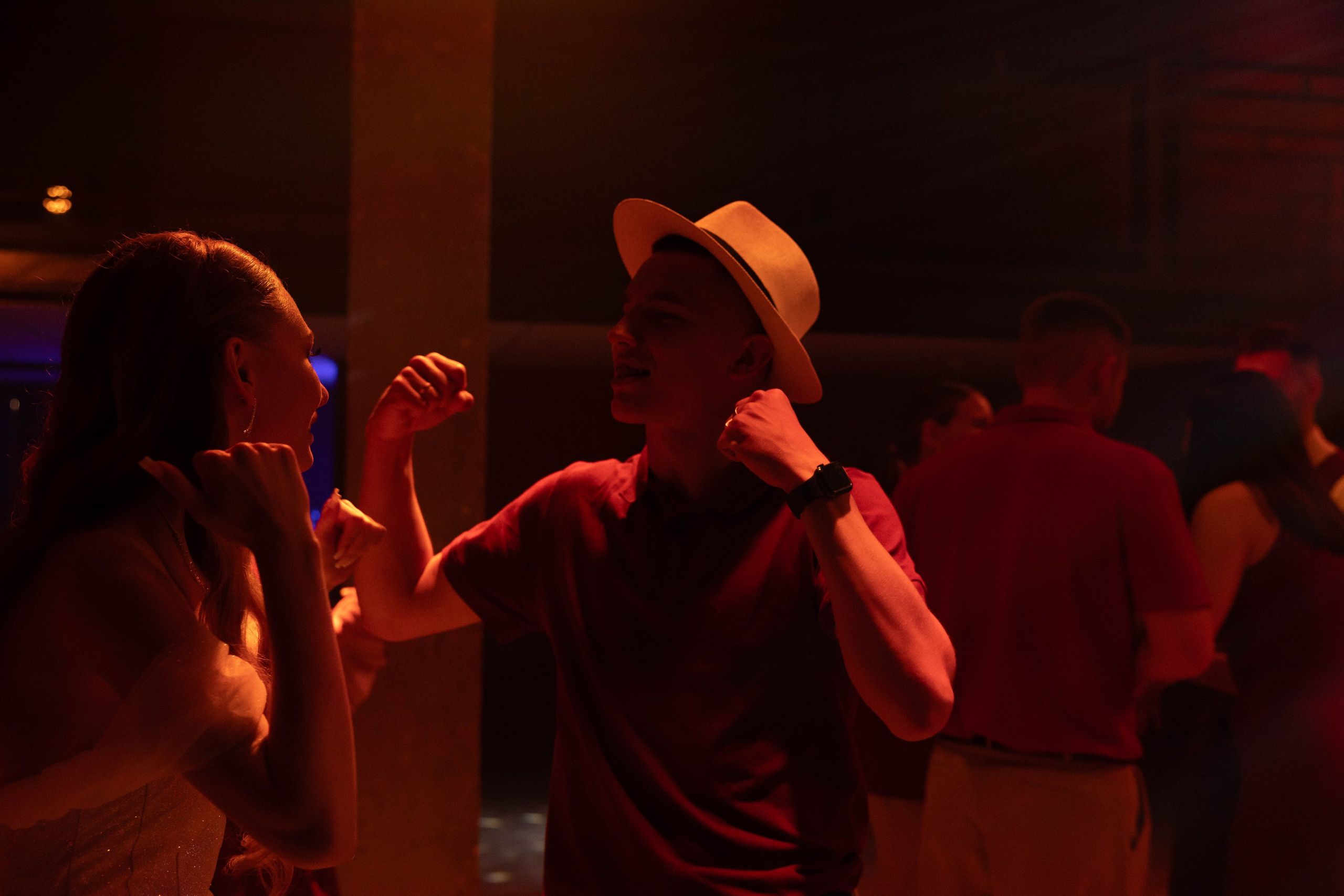 Red wedding. Свадебный фотограф Красноярск Элина Леонова