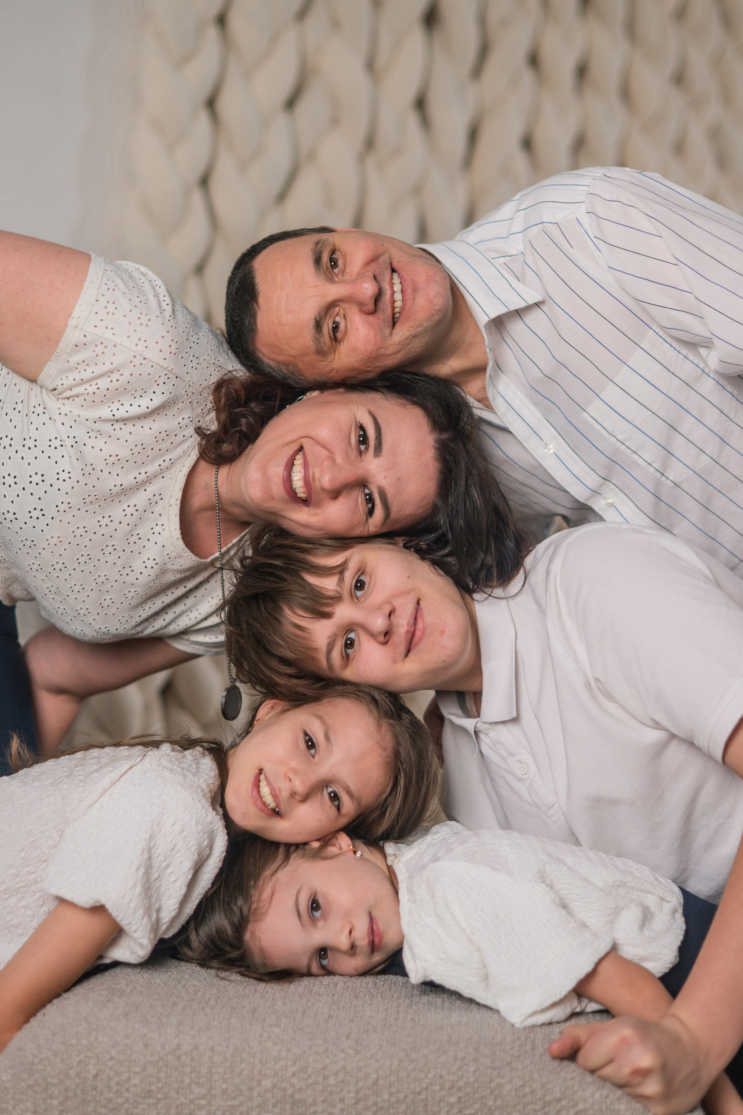 Семейная Фотосессия. Я Ольга Казанцева, фотографирую снимаю ваши киноистории и печатаю фото и цифровые портреты на холсте