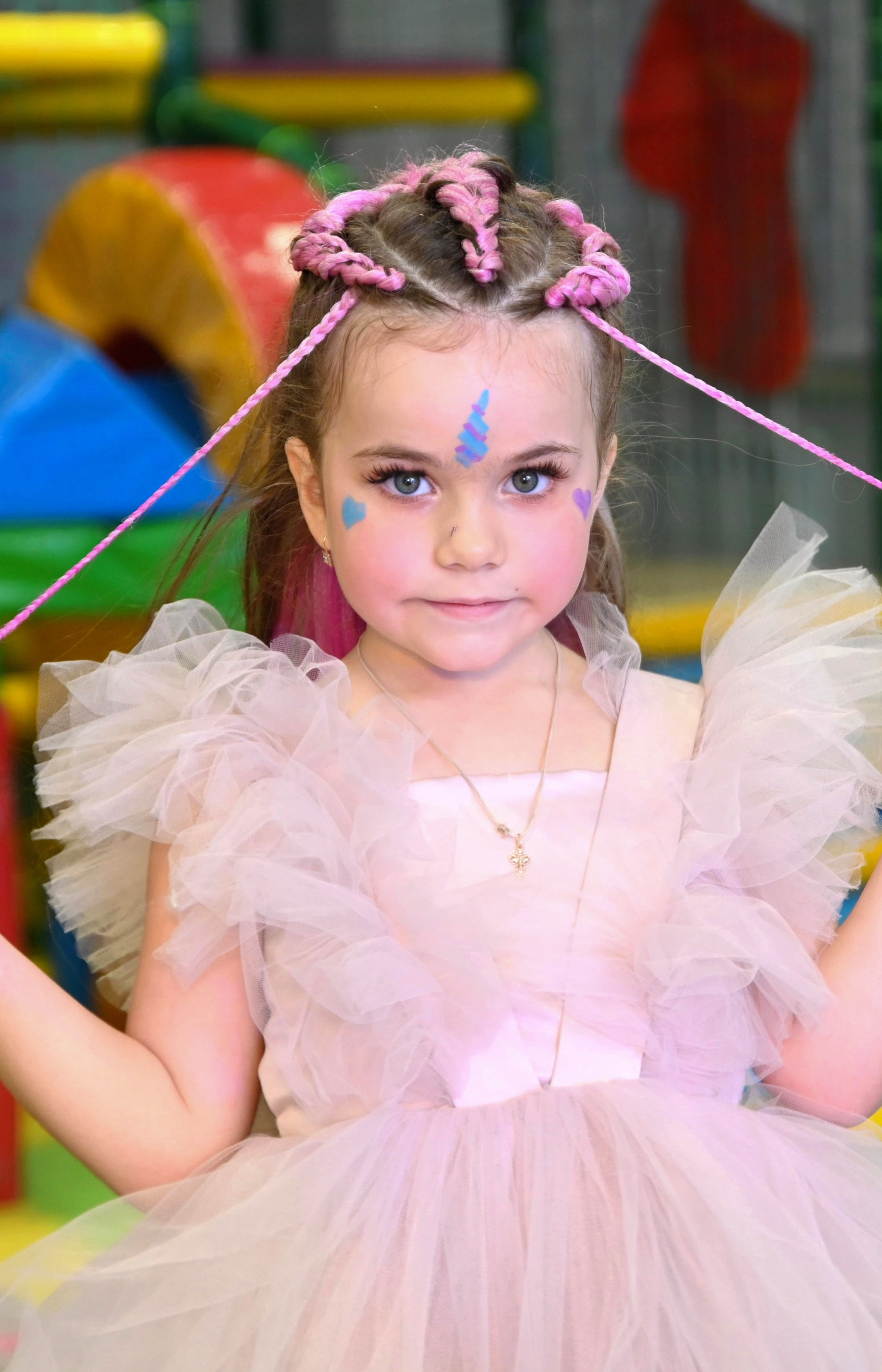 Игротека «Море Позитива». Я Ольга Казанцева, фотографирую снимаю ваши киноистории и печатаю фото и цифровые портреты на холсте