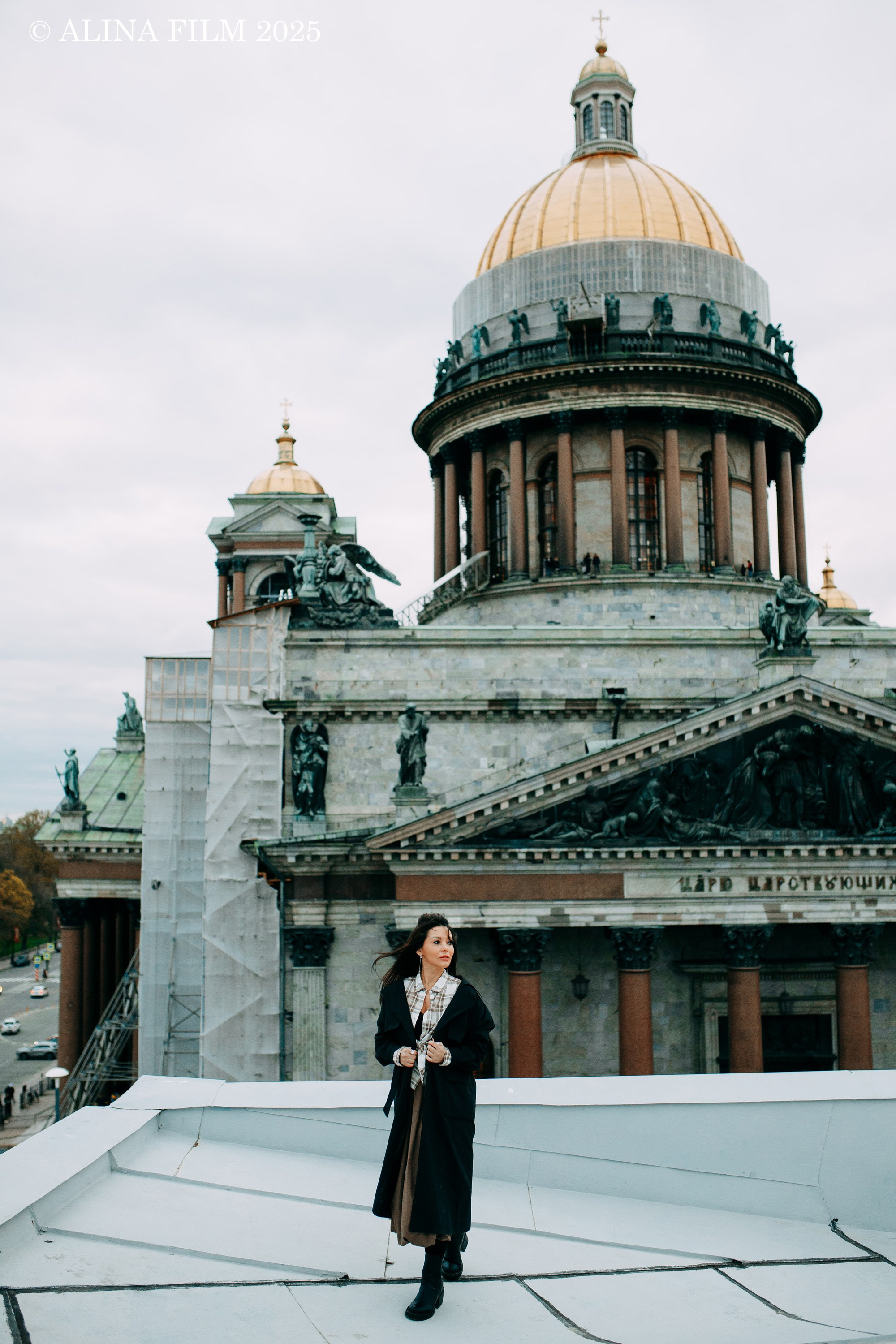 Фотосессия на крыше у Исаакиевского собора. Фотограф в Санкт-Петербурге Alina Film