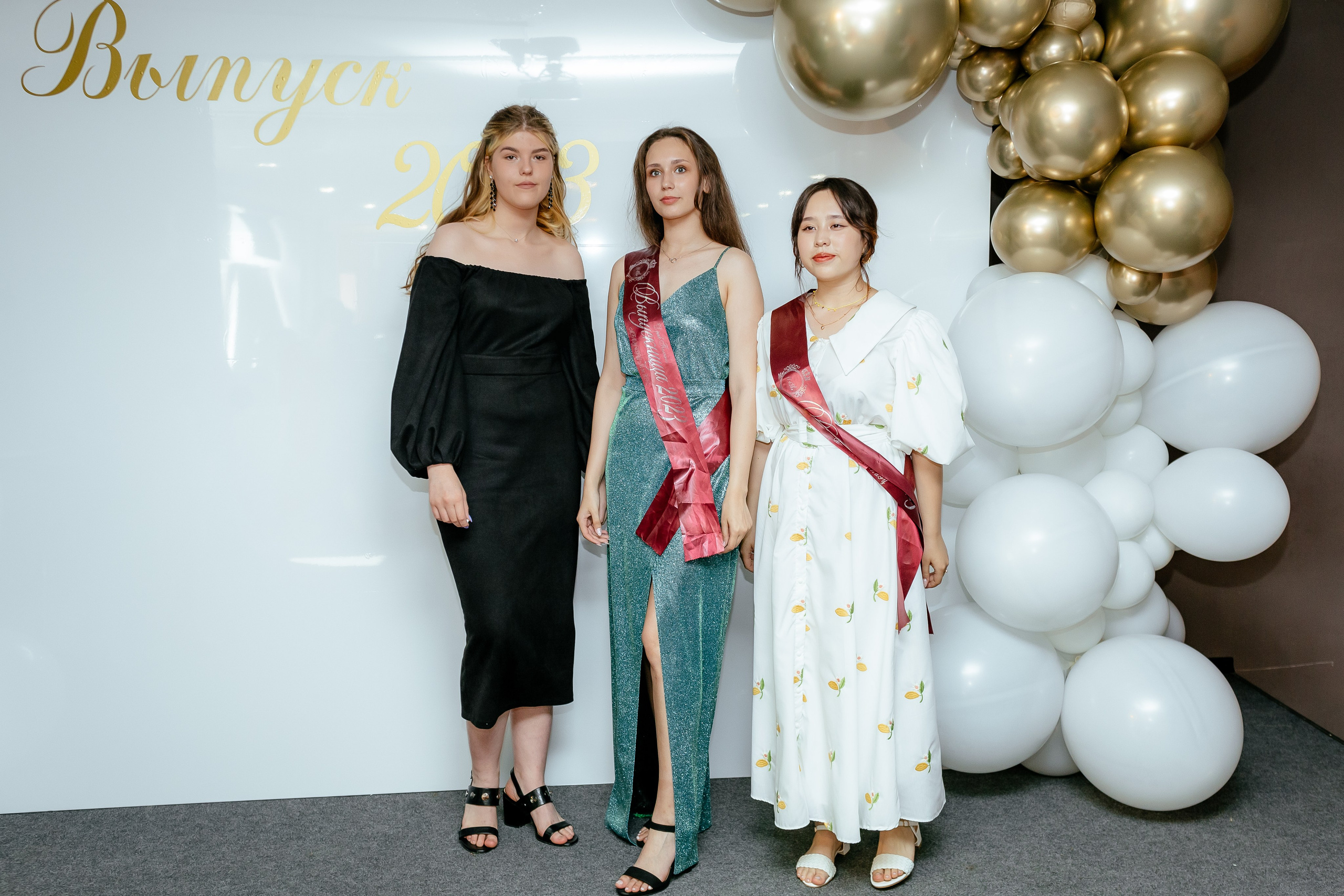 Вручение аттестатов. Семейный фотограф в Новосибирске Екатерина Сафронова