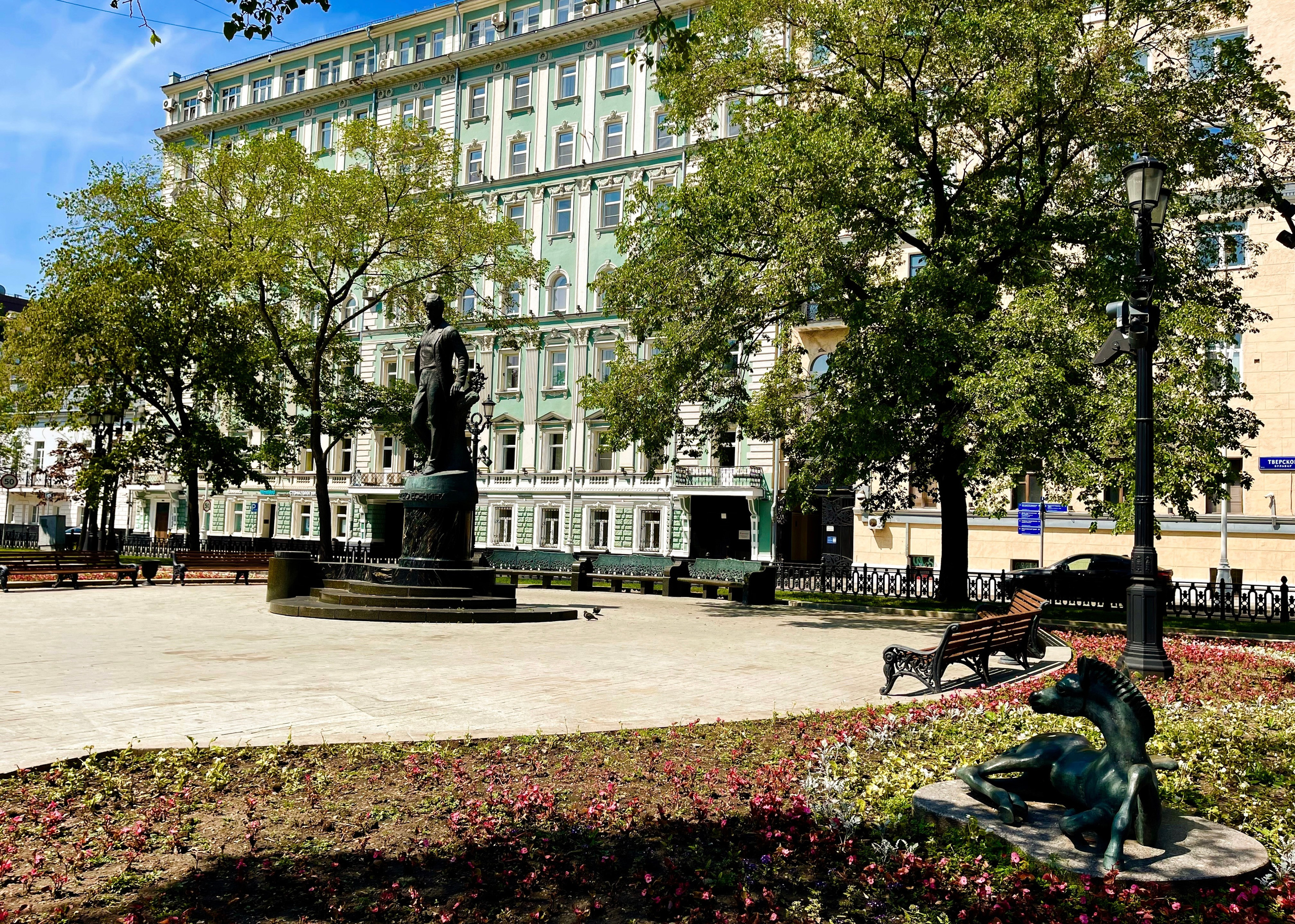 Никитский и Тверской бульвары. Экскурсовод по Москве Беляева Валентина