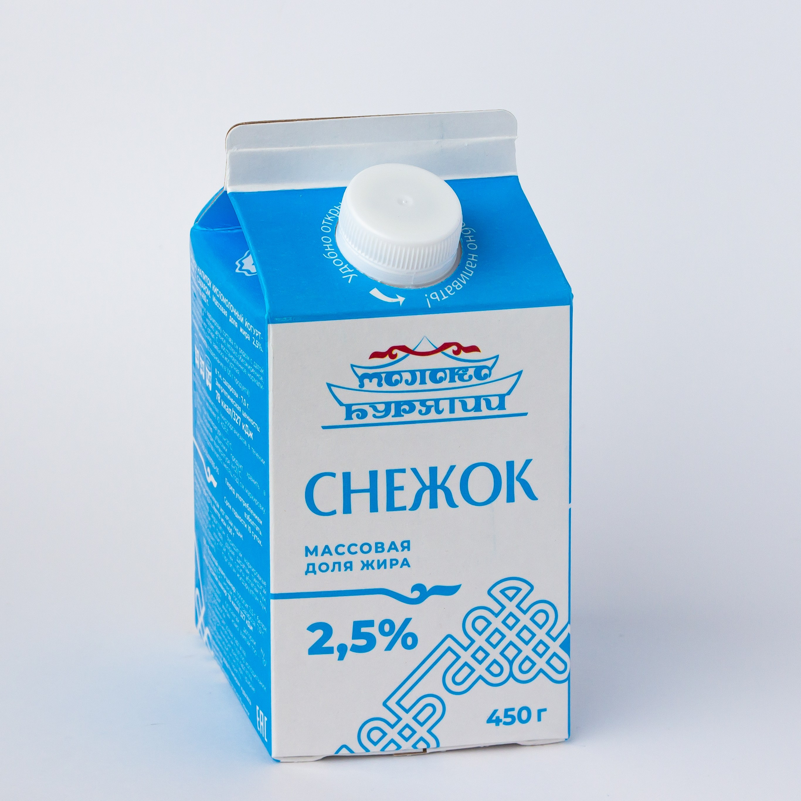 Молоко на белом. Александр Стряпунин — предметный фотограф в Улан-Удэ