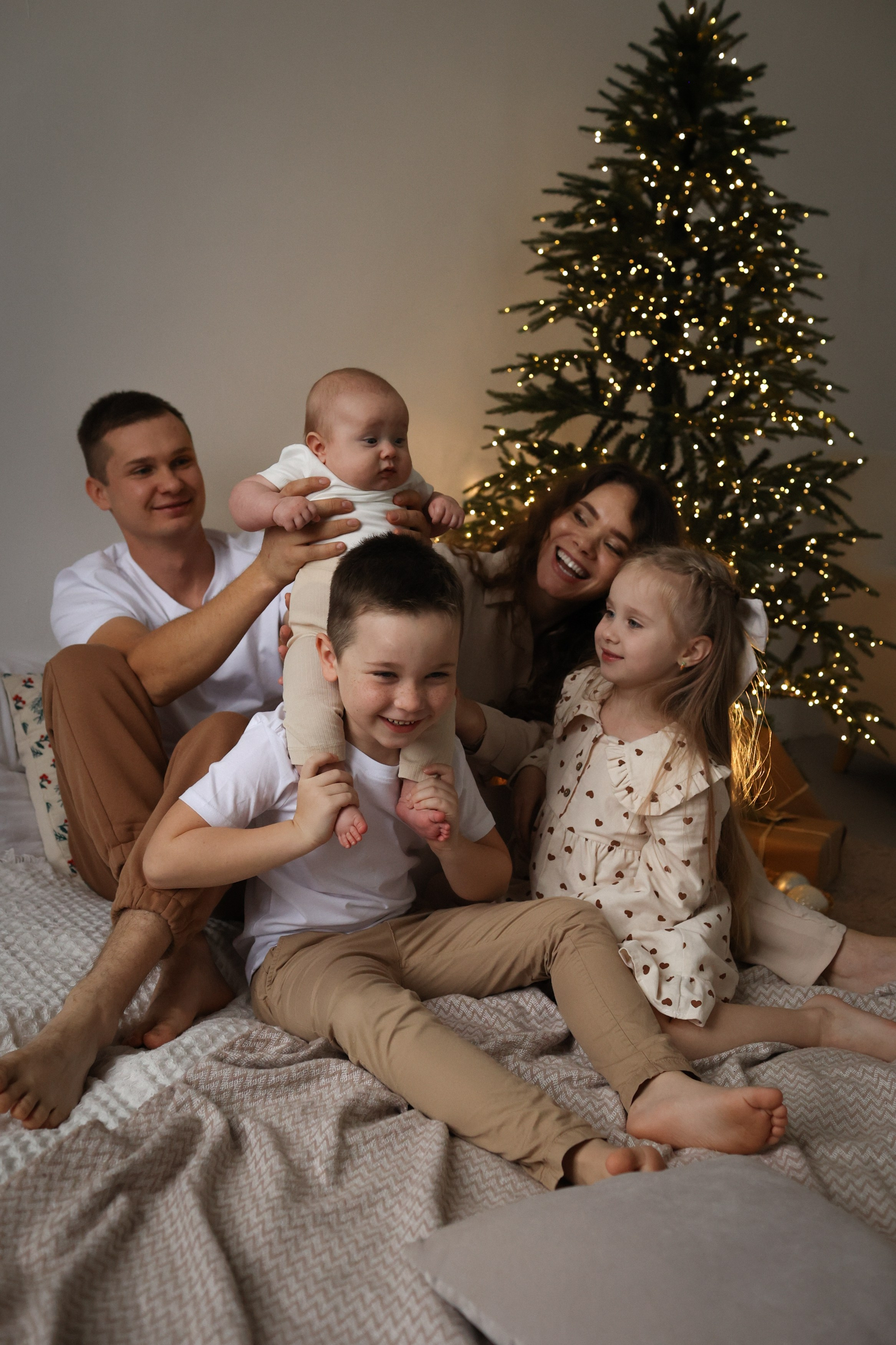 Новогодняя фотосессия семейная фотосессия. Фотограф Владимир Москва