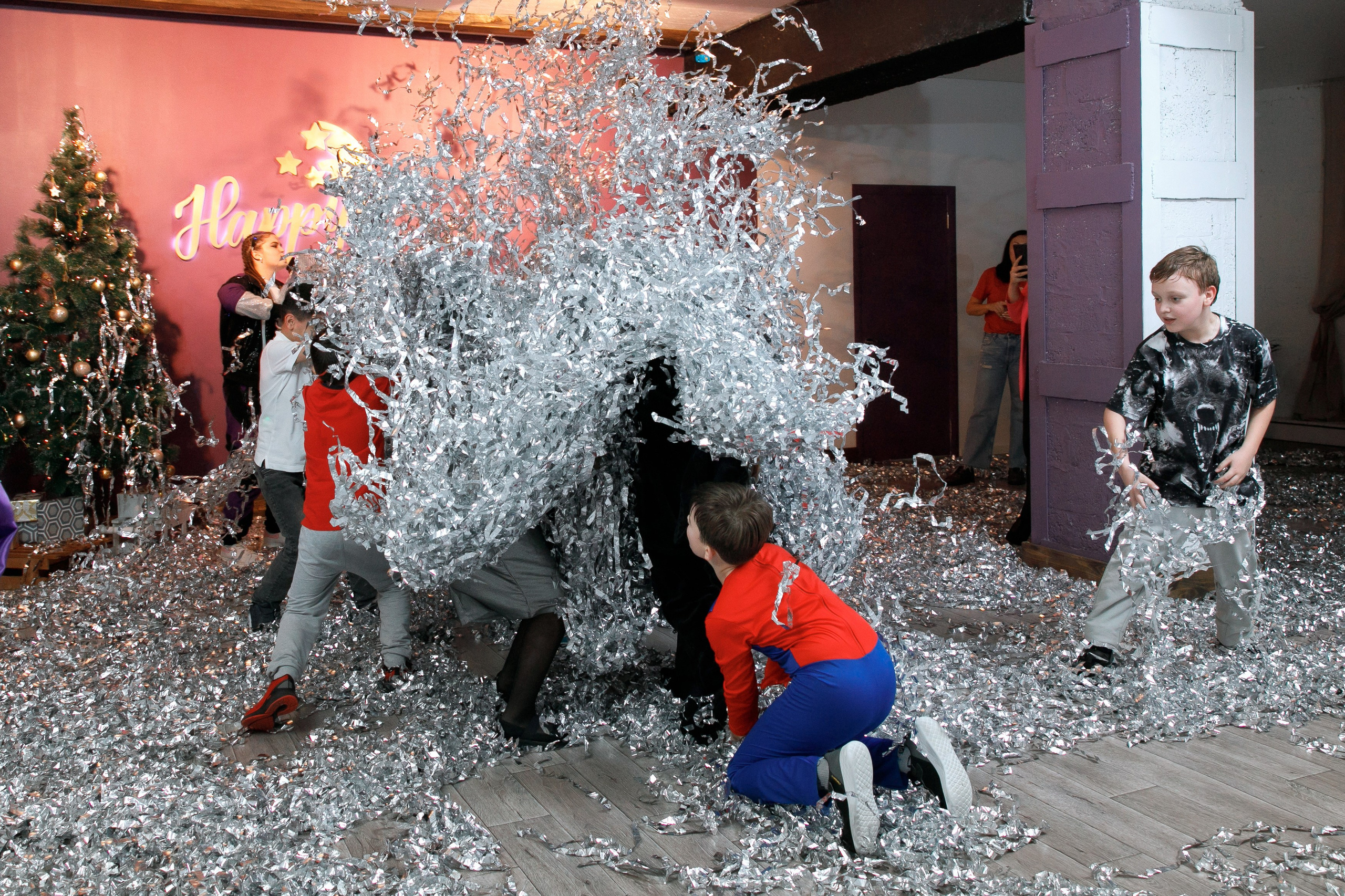Школа «Кристалл» | Новогодняя программа. Свадебный, семейный и школьный фотограф в Сызрани Максим Баталов
