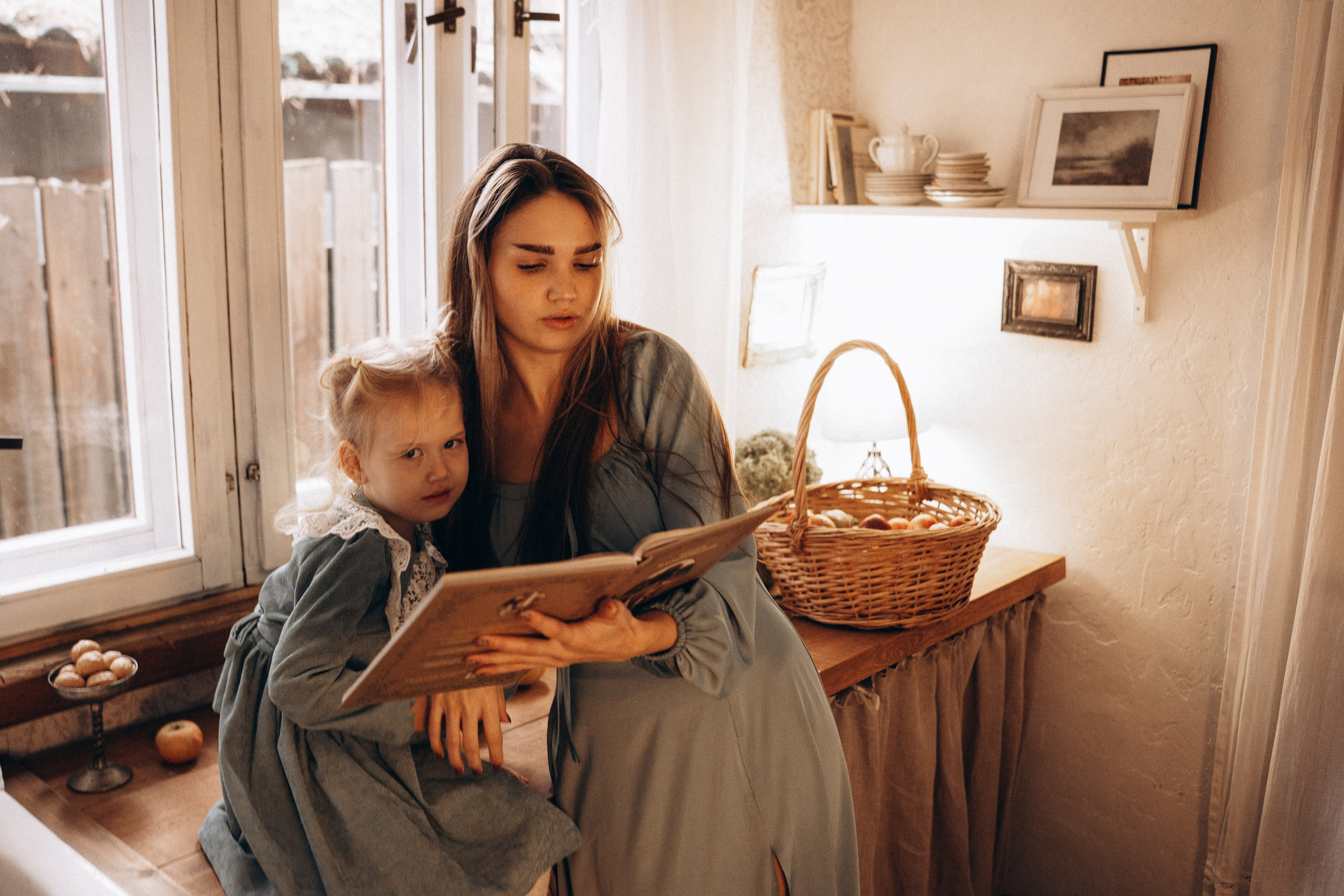 Яна и Ильсур, загородная Фотостудия. Фотограф Новорожденных в Москве. Семейные истории в стиле LIFE