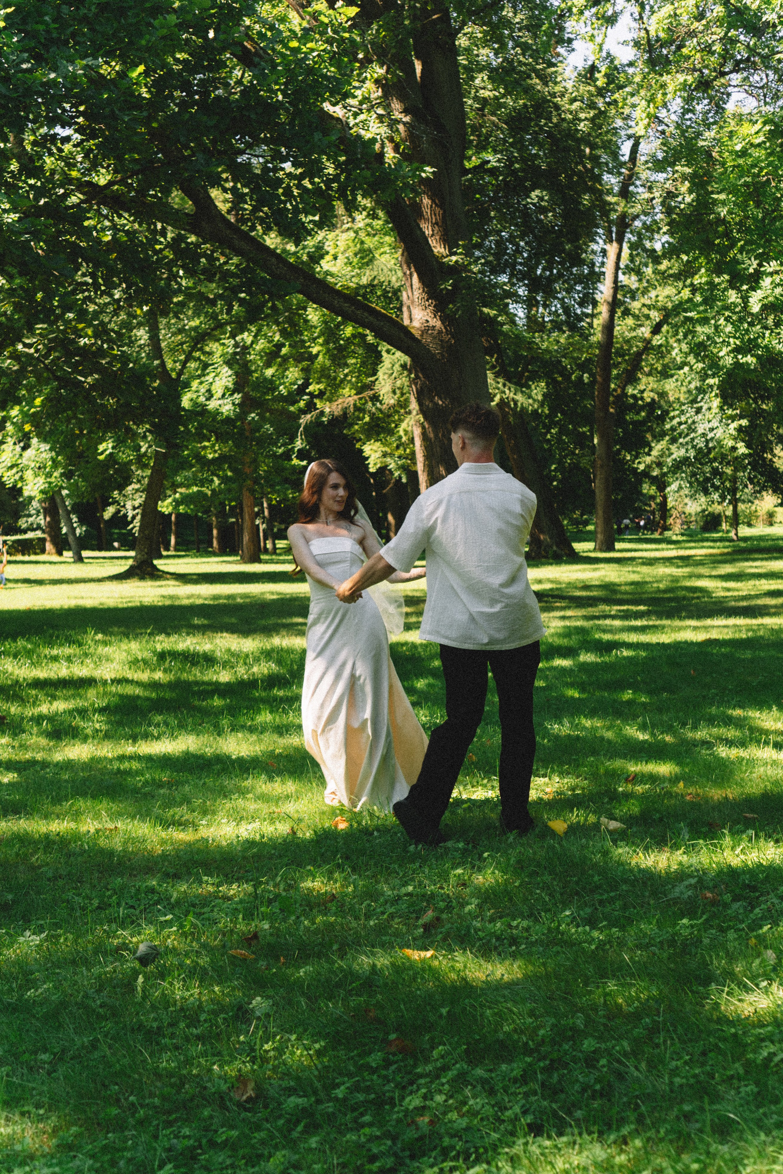 СВАДЕБНАЯ СЬЕМКА В ПЕТЕРГОФЕ И СЬЕМКА РЕПОРТАЖА В ЗАГСЕ ПЕТЕРГОФА. Профессиональный фотограф, Санкт-Петербург — Виктория Богомолова