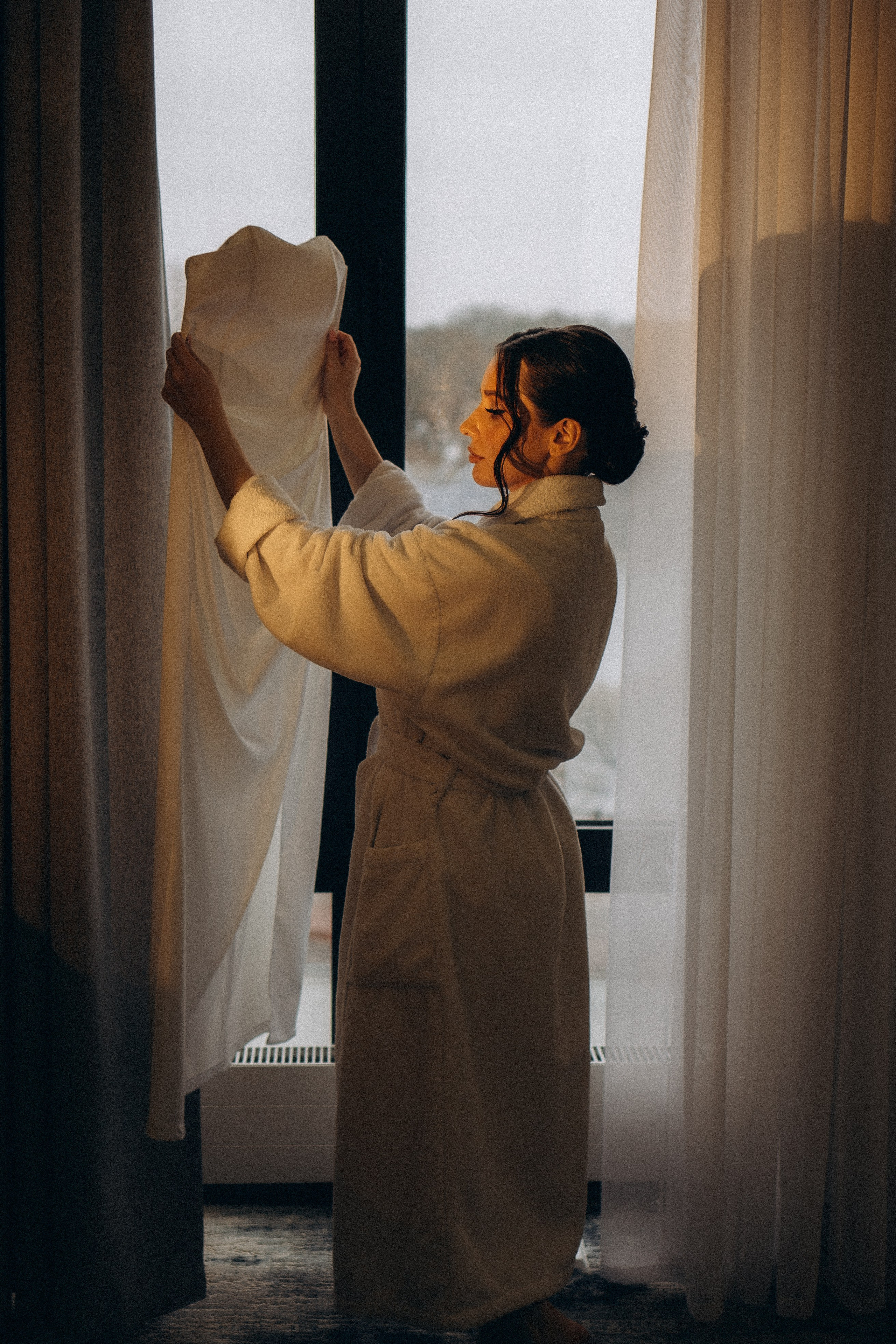 СВАДЕБНАЯ СЬЕМКА СБОРОВ ЖЕНИХА И НЕВЕСТЫ В ОТЕЛЕ И ТАКЖЕ ФОТОСЕССИИЯ В ОТЕЛЕЕ МЕГАПОЛИС БРЯНСК. Профессиональный фотограф, Санкт-Петербург — Виктория Богомолова