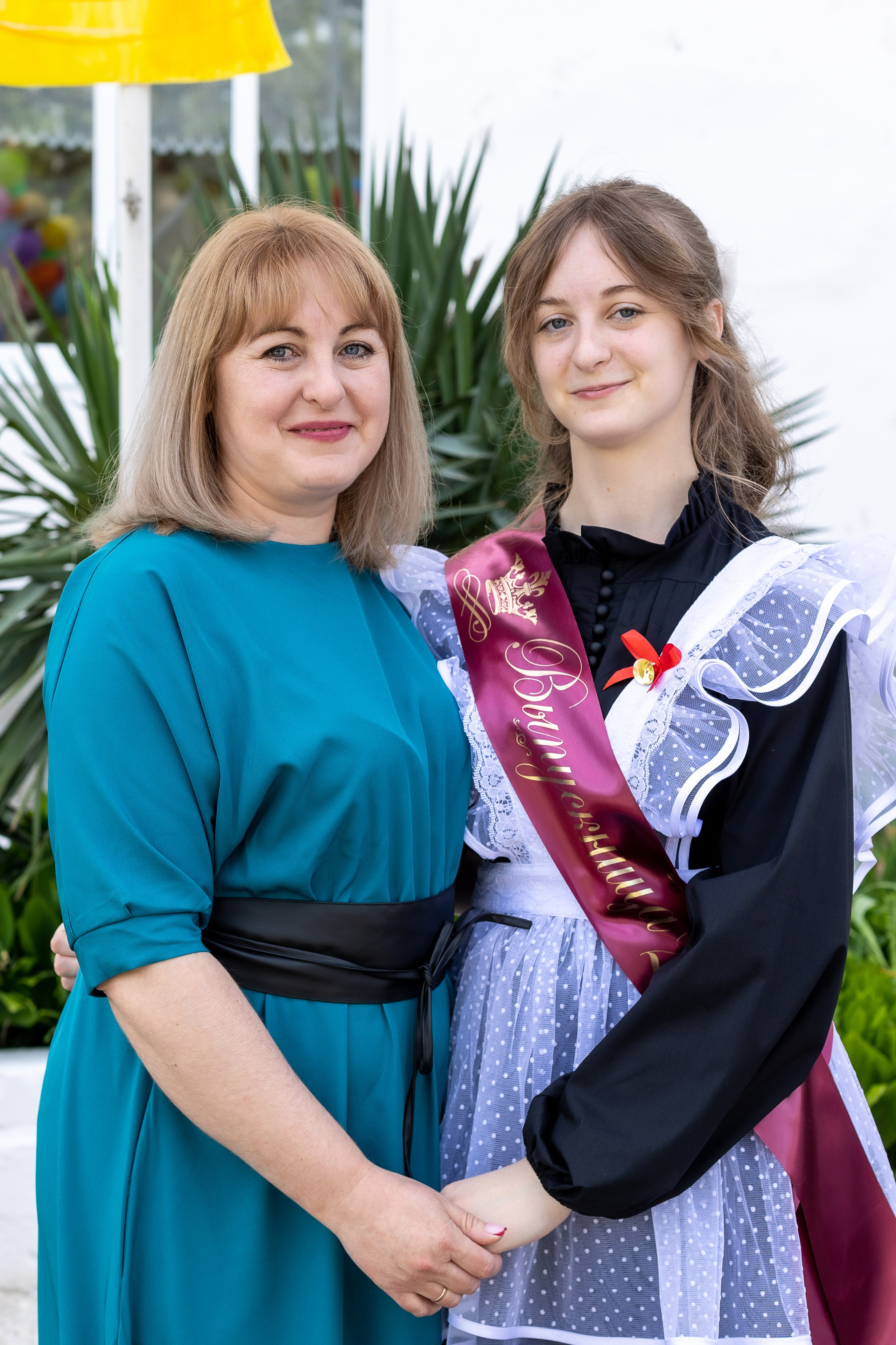 Последний звонок. Выпускные альбомы Майкоп, Краснодар Елена Золотарева