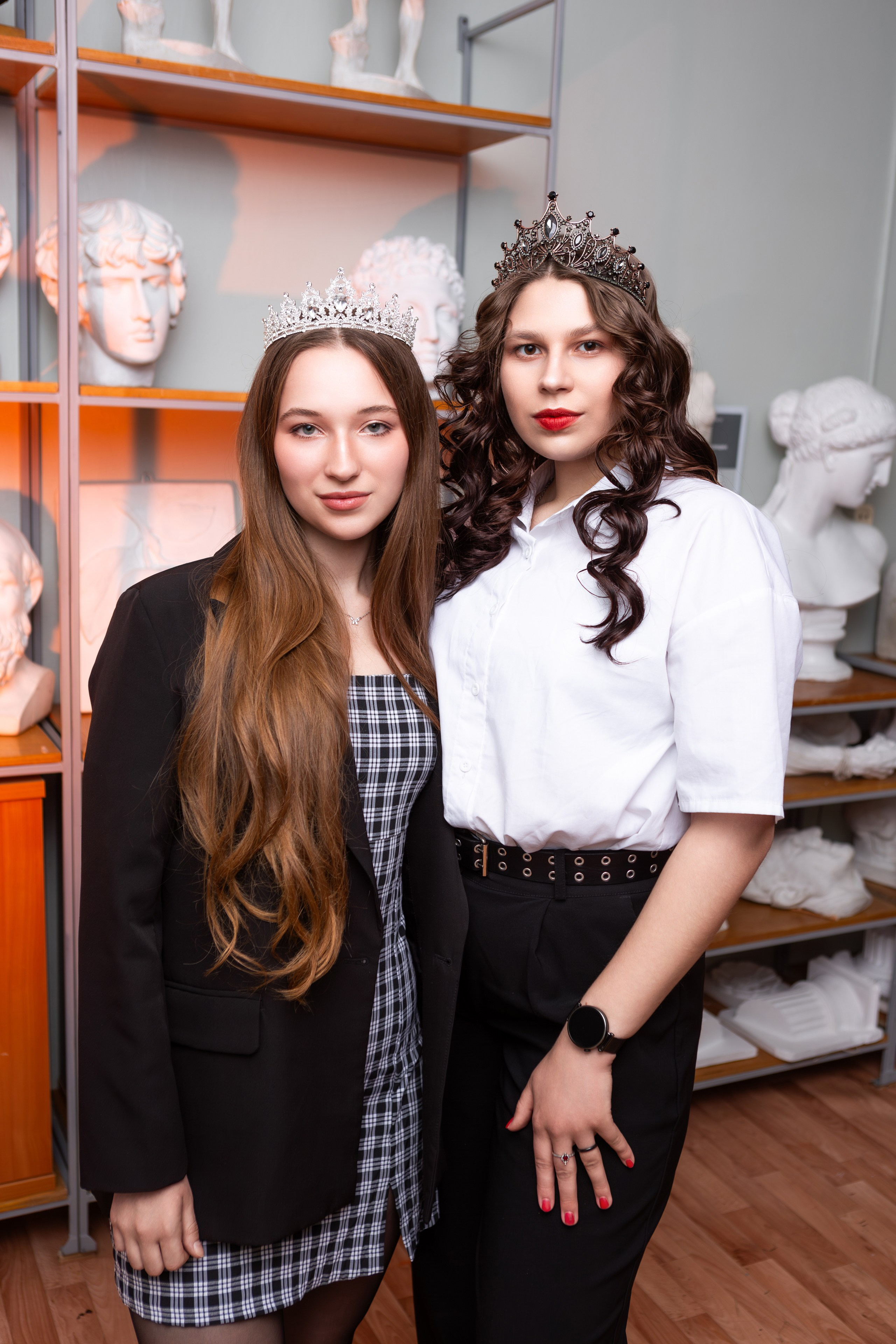 ФОТОСЕССИЯ В АУДИТОРИИ ДЛЯ БУДУЩИХ УЧИТЕЛЕЙ — выпускников Чернского профессионально-педагогического колледжа. ТВОЙ АЛЬБОМ / ТВОИ ПРАВИЛА