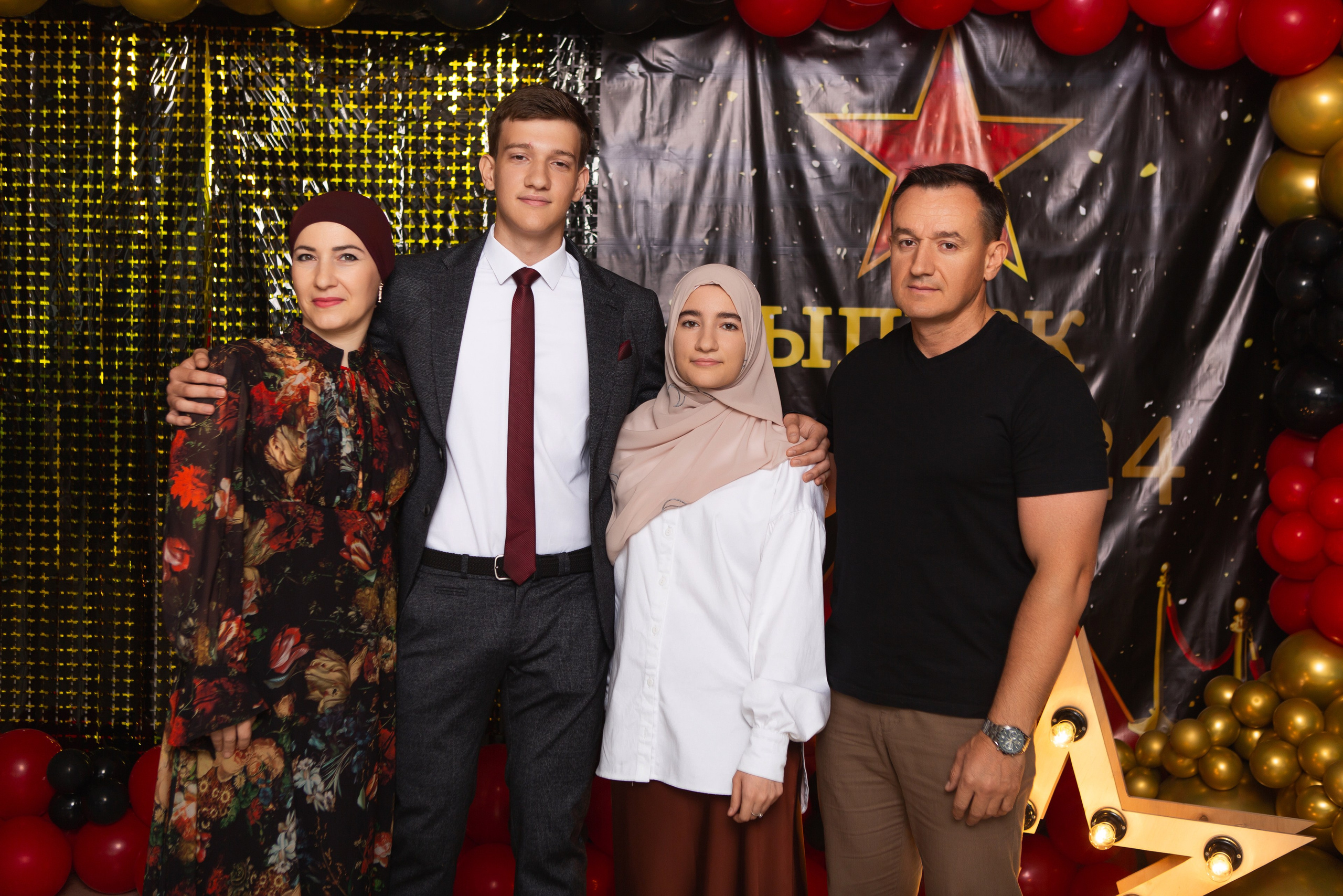 ФОТОСЕССИЯ С РОДИТЕЛЯМИ «ВЫПУСКНОЙ» 2024 г. 9 ШКОЛА г. МЦЕНСК. ТВОЙ АЛЬБОМ / ТВОИ ПРАВИЛА