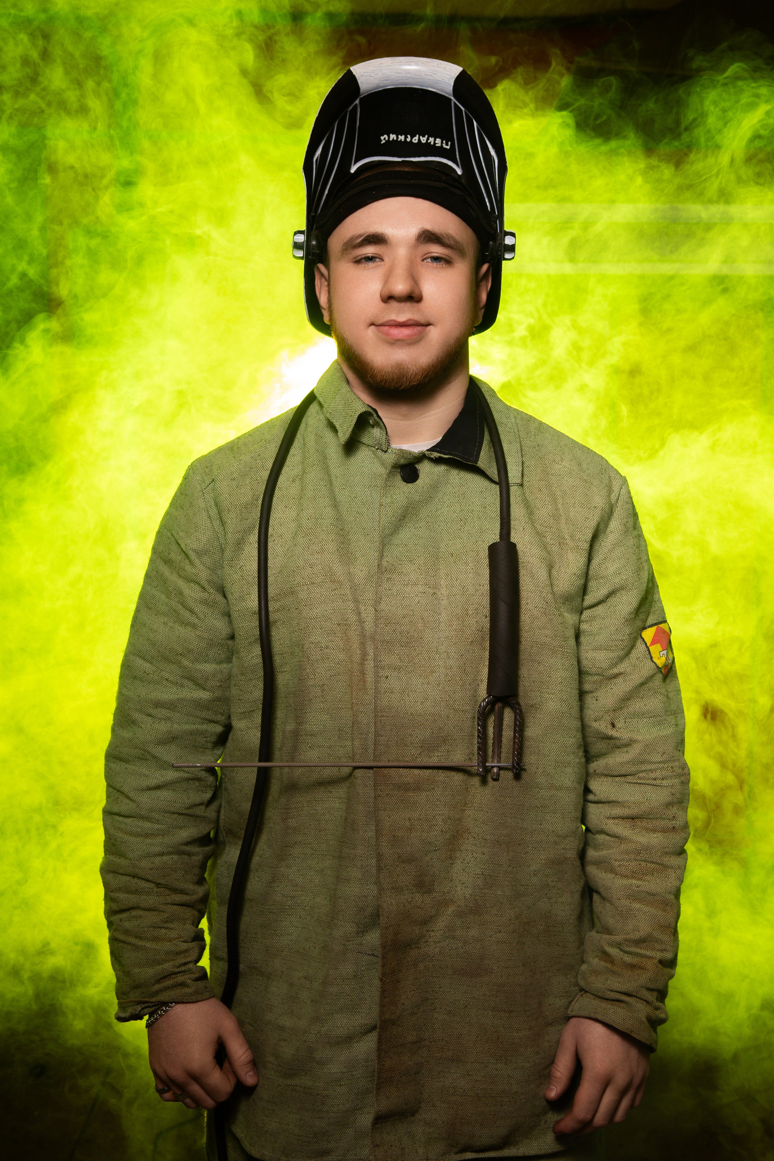 Портретная Фотосессия в Цеху для Выпускников Сварщиков | Твой Альбом Мценск. ТВОЙ АЛЬБОМ / ТВОИ ПРАВИЛА