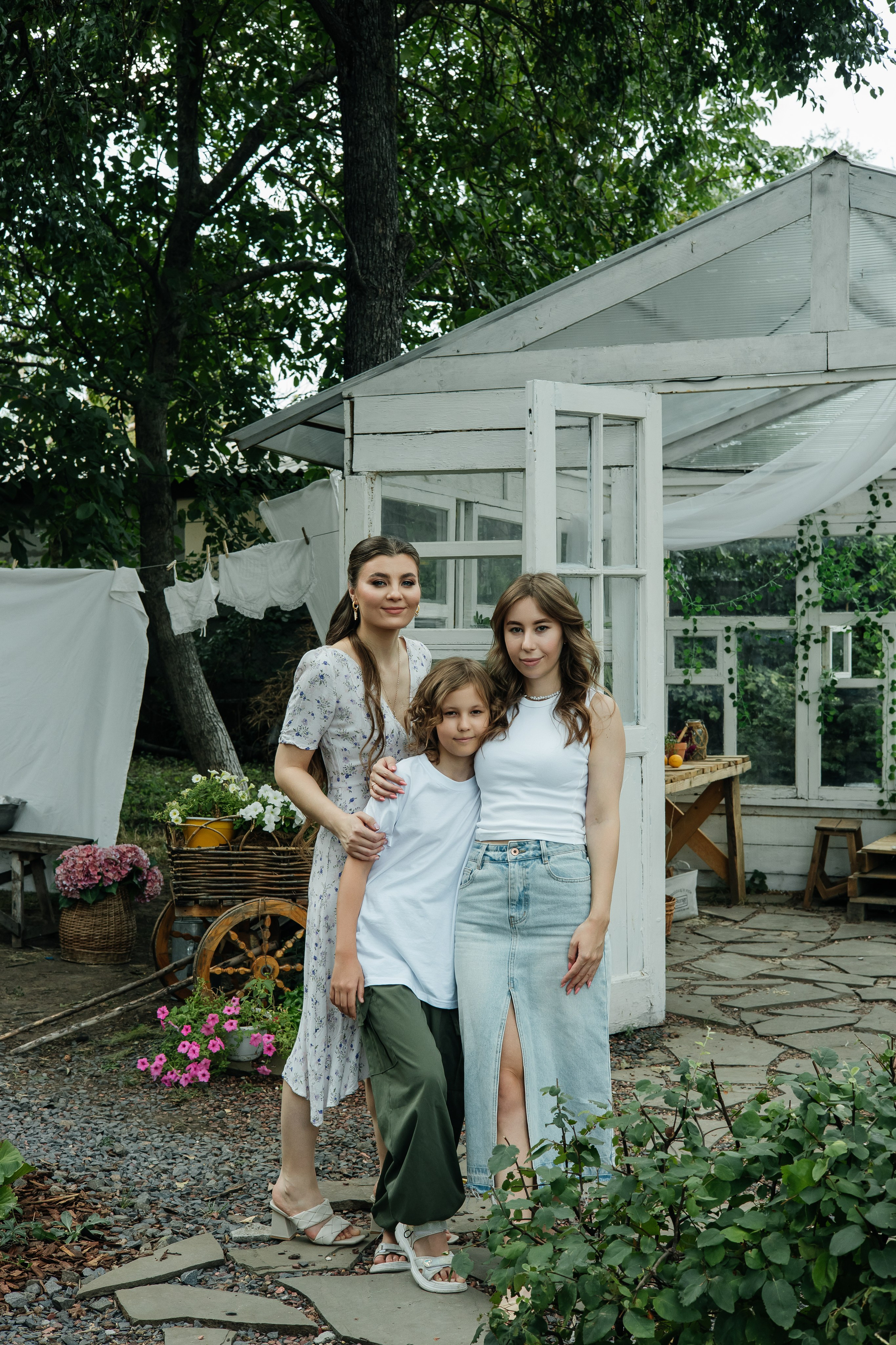 Сад на пруду. Свадебный и семейный фотограф Ростова-на-Дону Ирина Бондарева