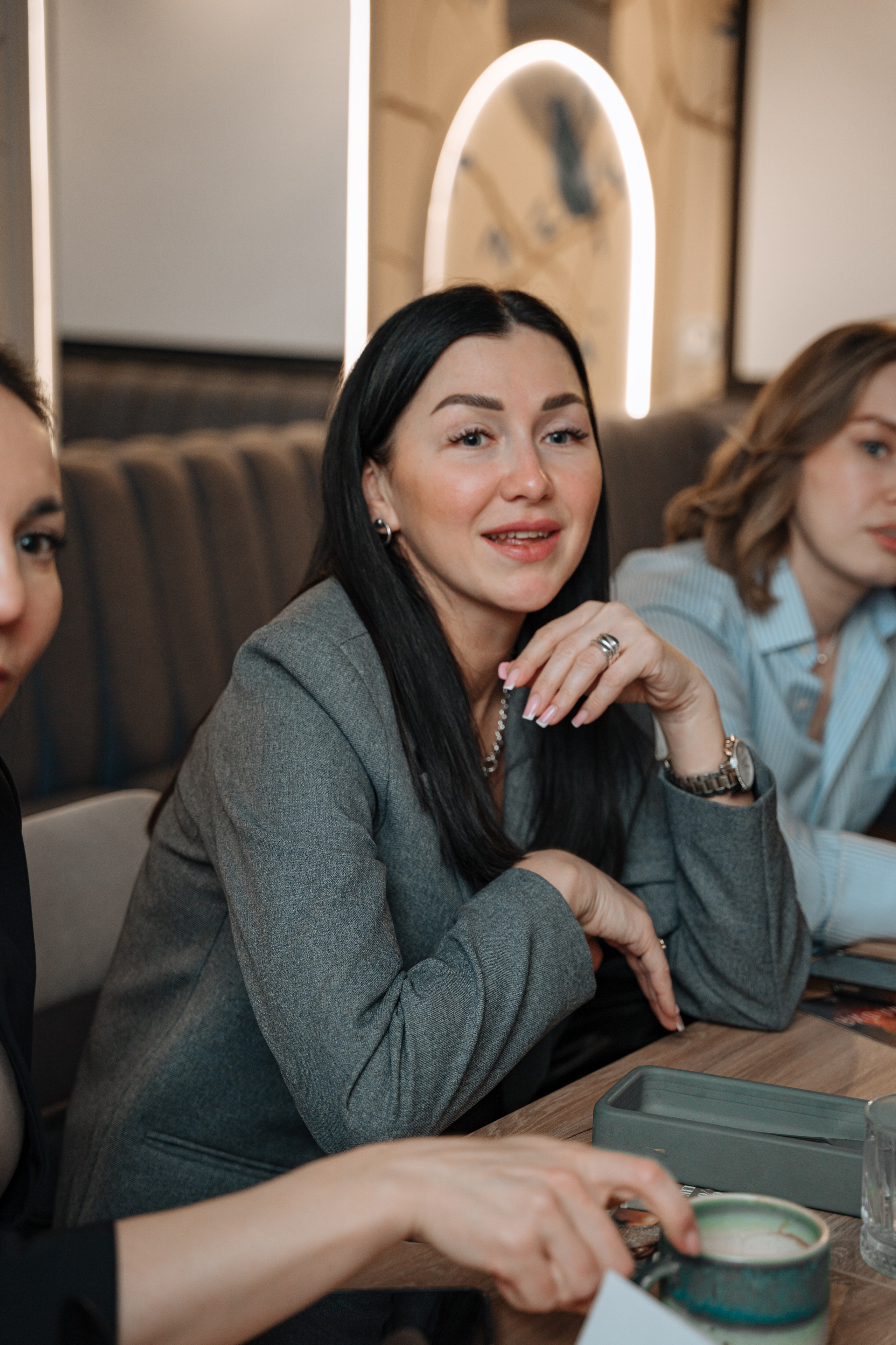 Мафия. Бар FINCH. ЖЕНСКИЙ КЛУБ LAXMI. Портретный фотограф в Санкт-Петербурге Дмитриева Наталия