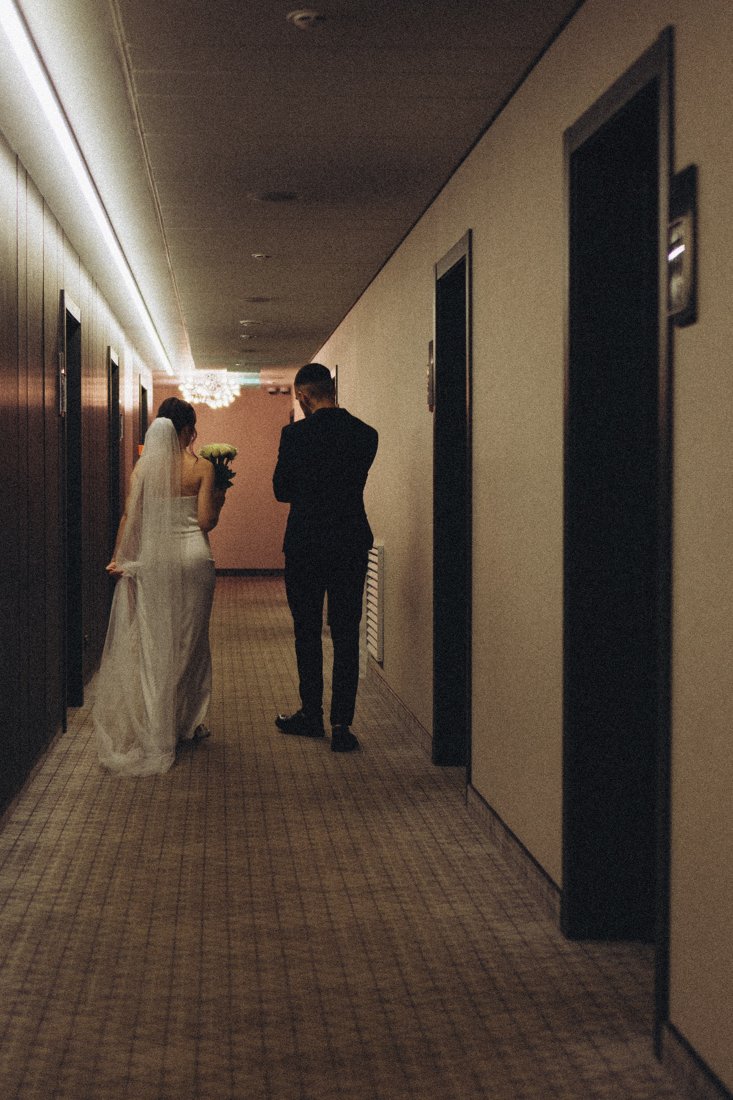 СВАДЕБНАЯ СЬЕМКА СБОРОВ ЖЕНИХА И НЕВЕСТЫ В ОТЕЛЕ И ТАКЖЕ ФОТОСЕССИИЯ В ОТЕЛЕЕ МЕГАПОЛИС БРЯНСК. Профессиональный фотограф, Санкт-Петербург — Виктория Богомолова