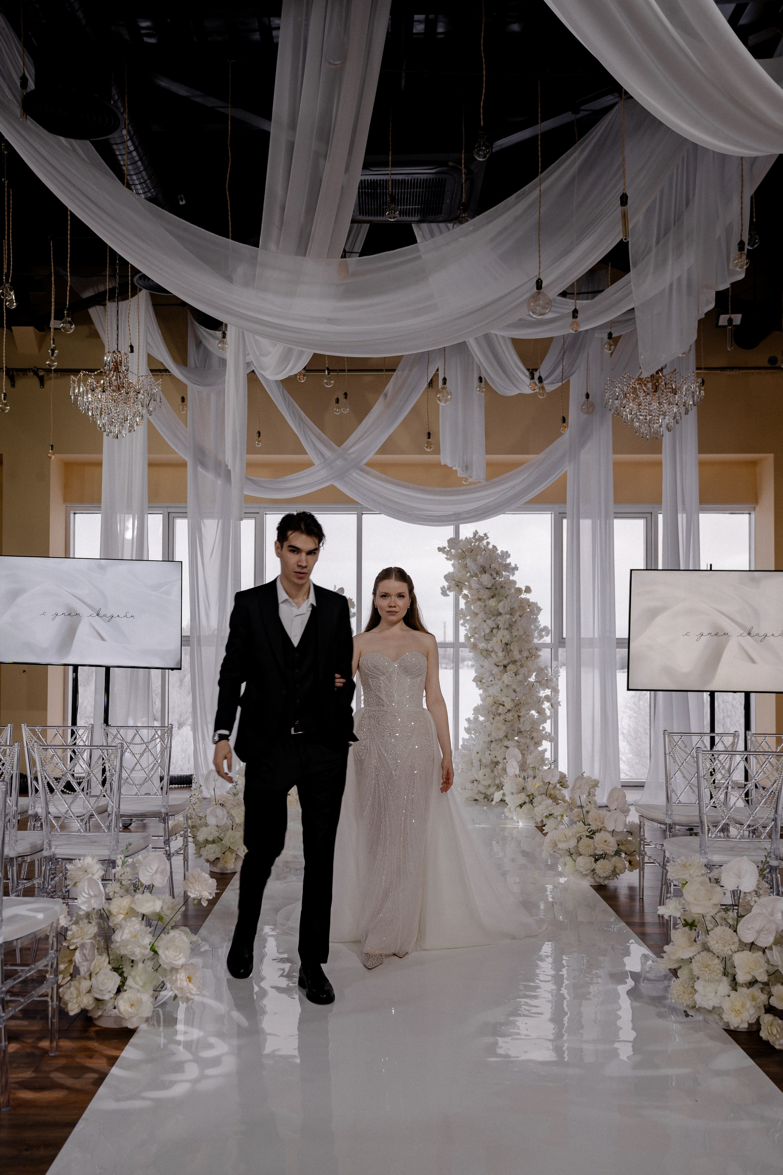 СВАДЕБНАЯ СЬЕМКА СБОРОВ В ОТЕЛЕ И ВЫЕЗД НА ЦЕРЕМОНИЮ (СНЯТО В СИБИРЕ В НИЖНЕВАРТОВСКЕ). Профессиональный фотограф, Санкт-Петербург — Виктория Богомолова