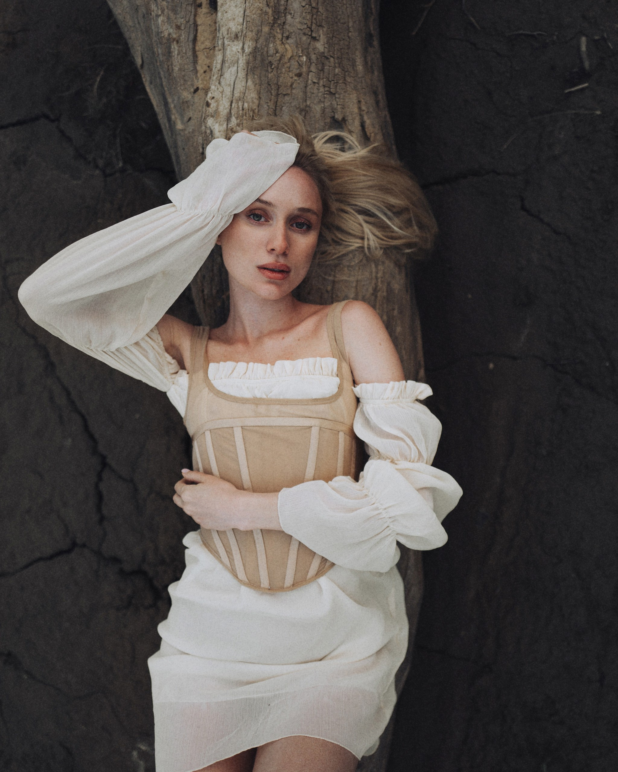 Даша «Сухой берег». Никита Линейцев — индивидуальный портретный фотограф в Москве и Иркутске