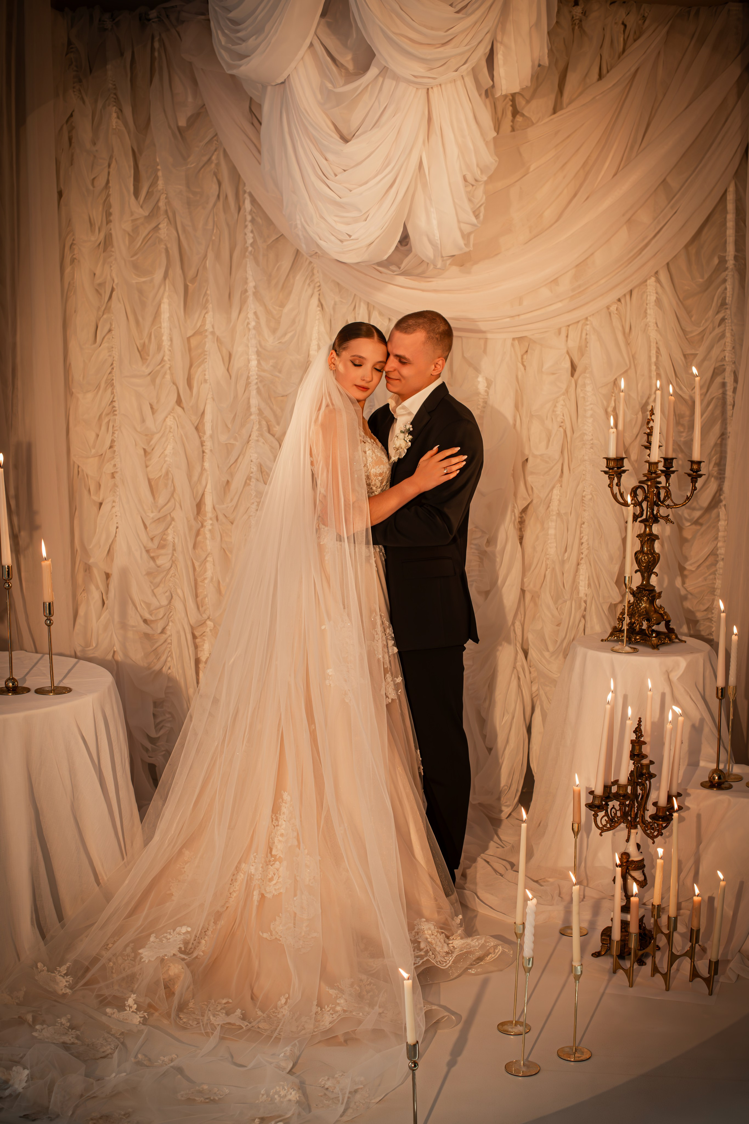 Съемка в студии, гостинице. Семейный и свадебный фотограф в Донецке Донская Анастасия