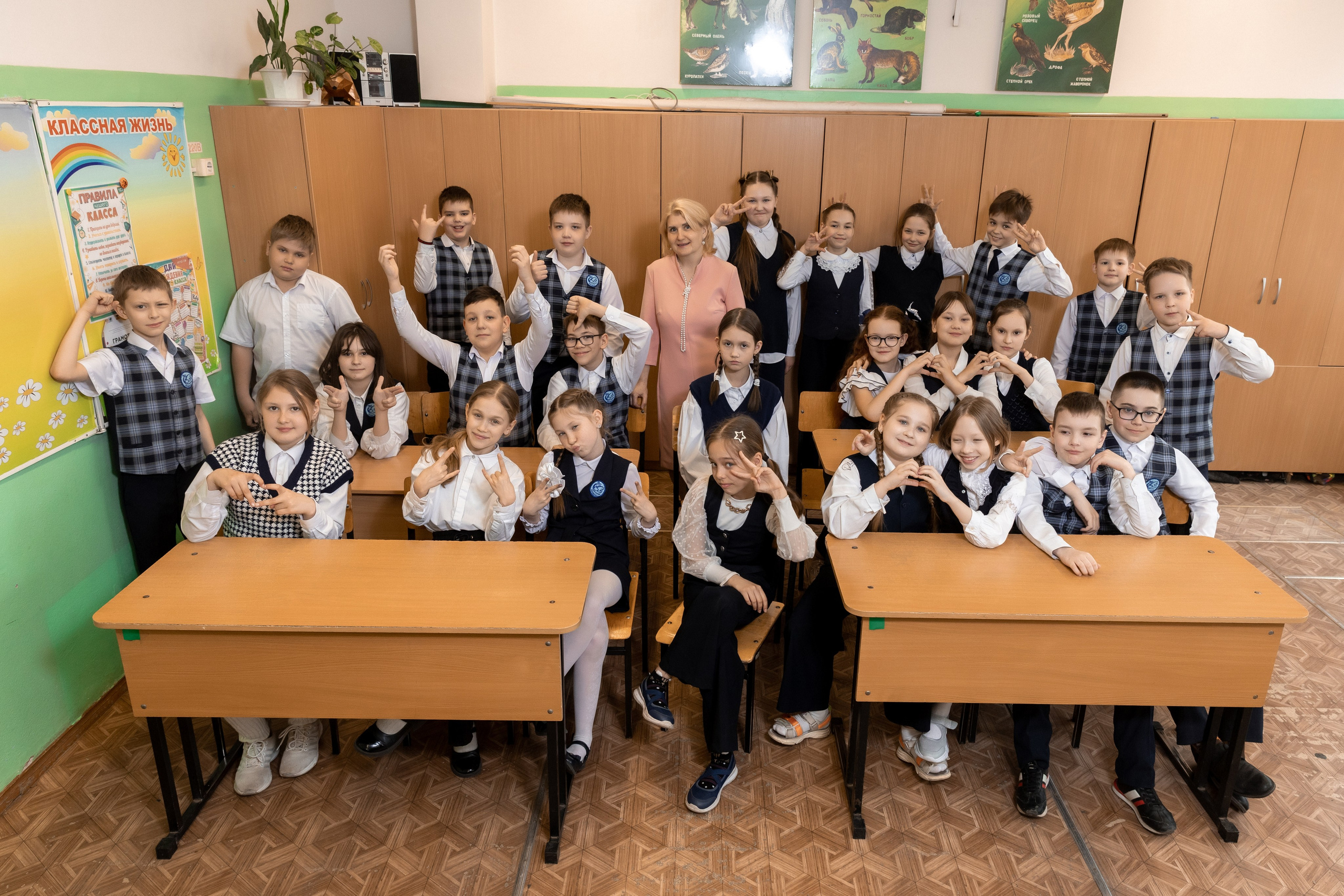 Школа 54 4А кл (2023-24) 2 часовая фотосессия в школе. Свадебный и Семейный фотограф г. Ижевск Гульназ Солдатова. Гульназ фото