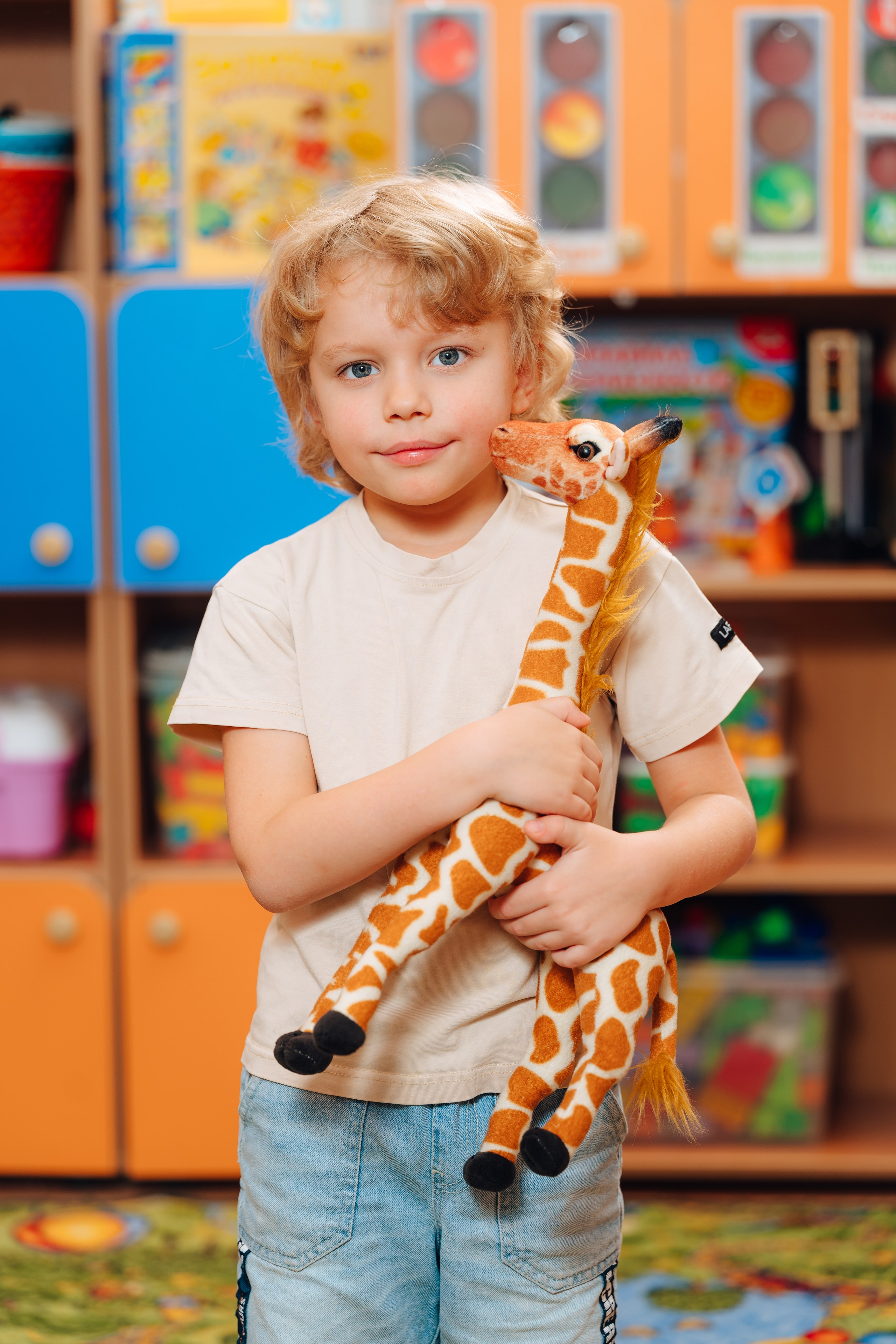 Портреты в интерьере группы. Детский и семейный фотограф Катерина Мишина