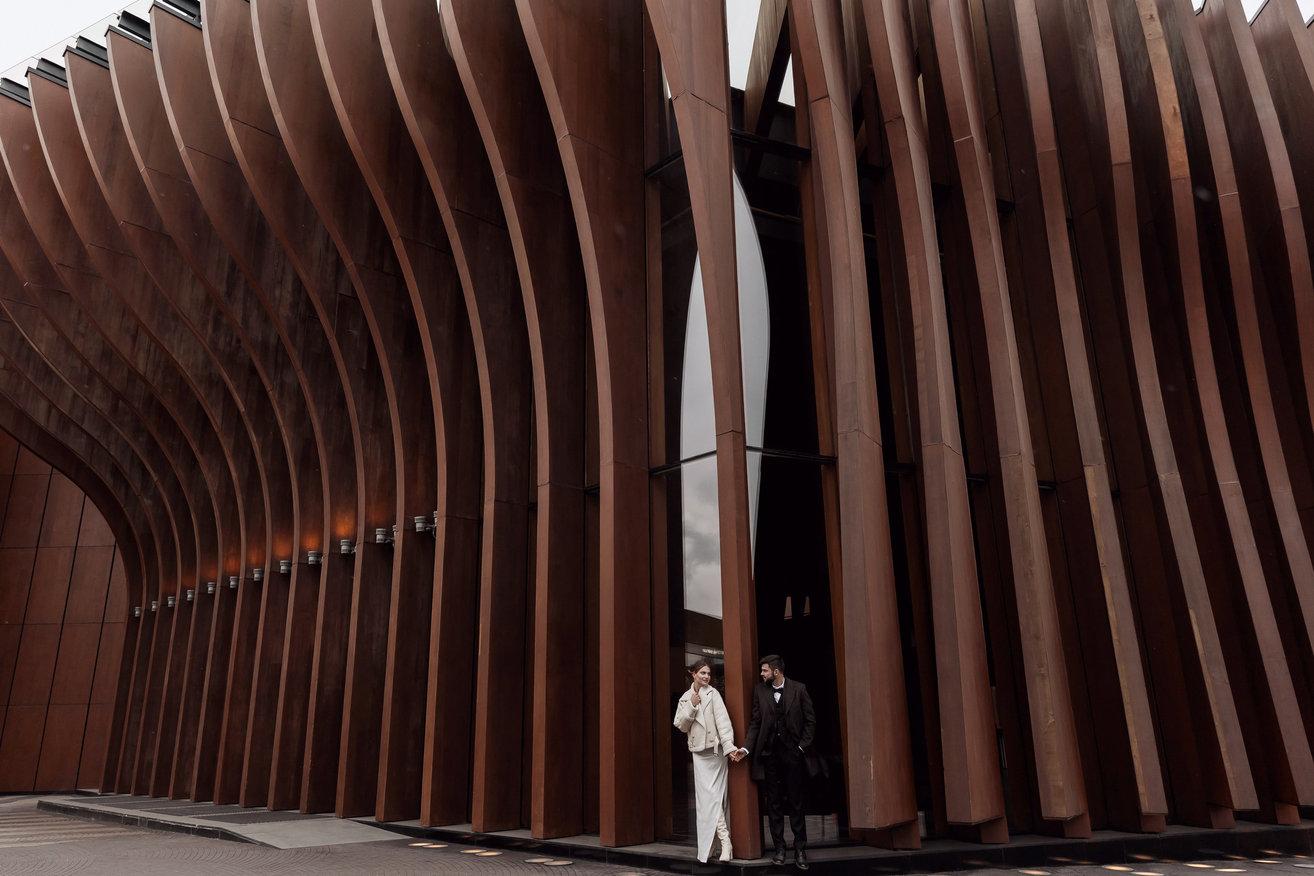 Свадебная фотосессия перед росписью в ЗАГСе. Студийная съемка жениха и невесты. Анастасия Чиркова, Фотограф Москва