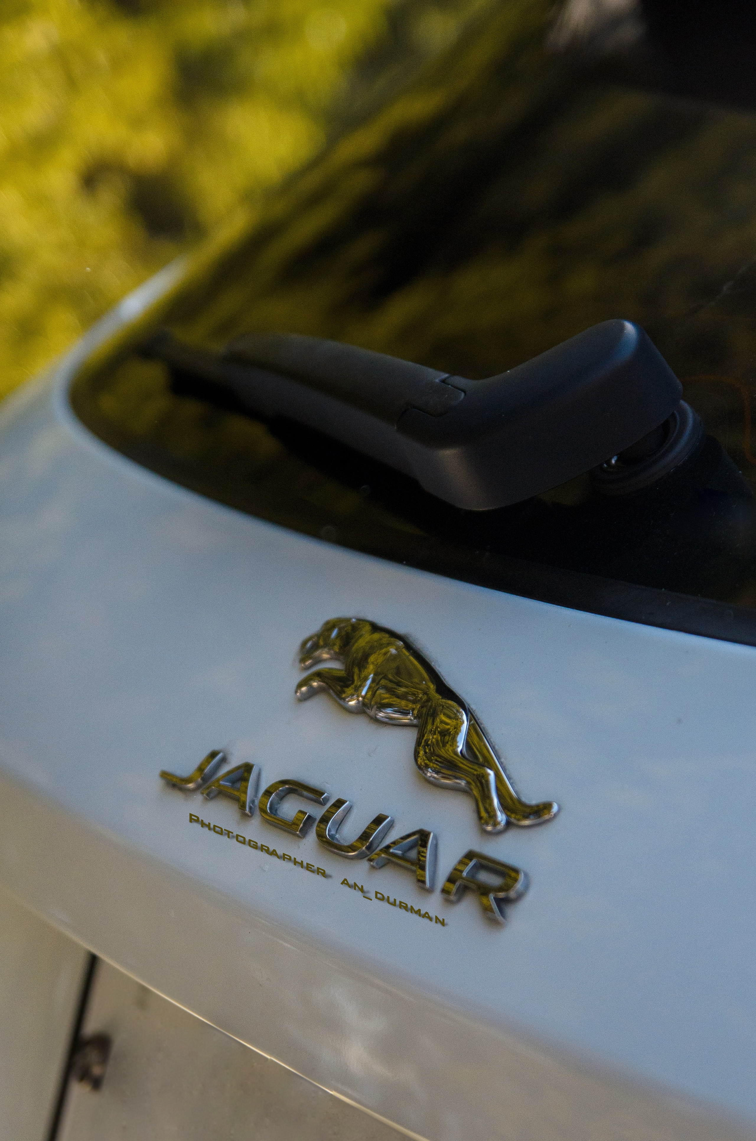 Фото для продажи авто Jaguar F-Pace 23'. Фотограф, видеограф и пилот дрона на Байкале