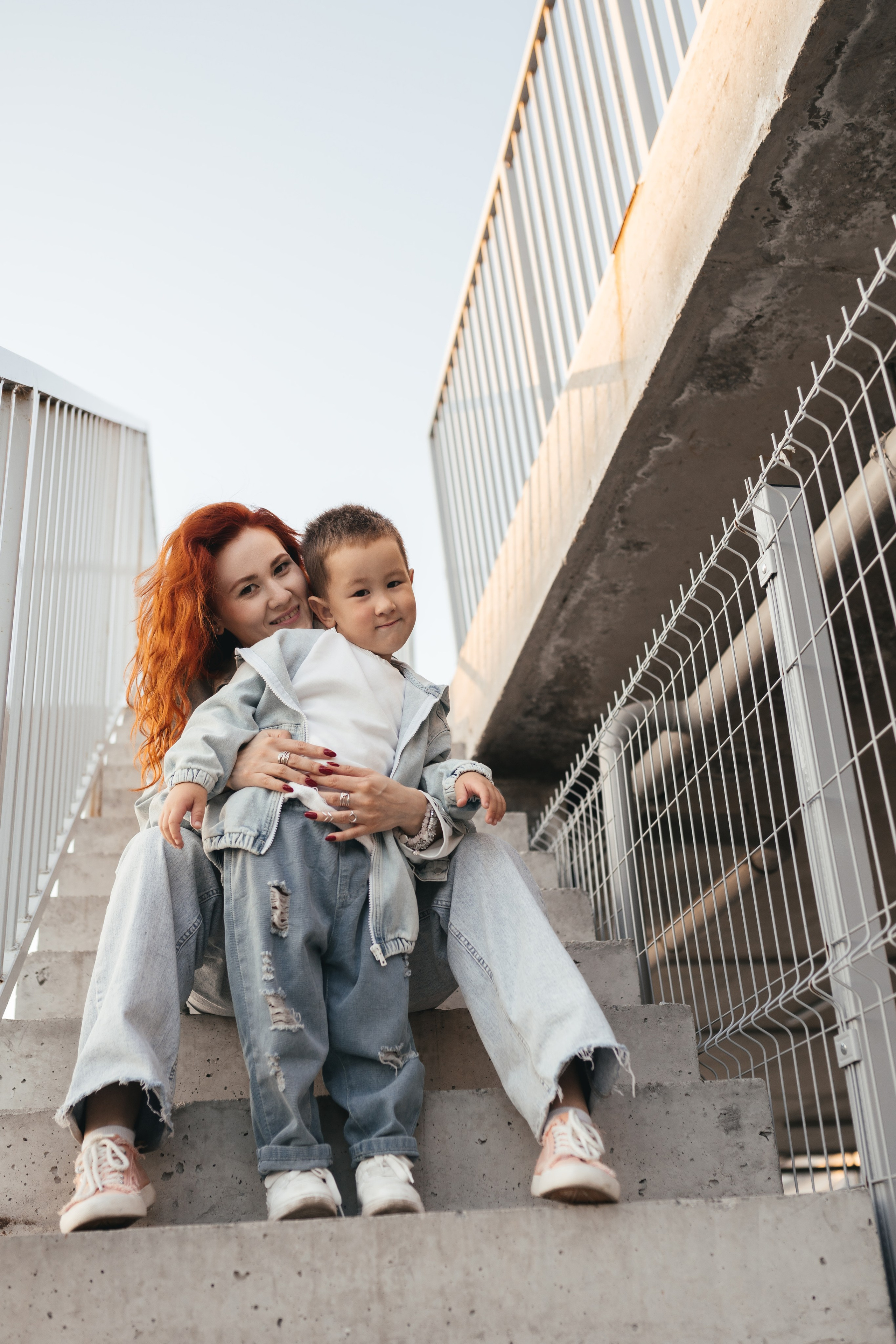 Прогулка в своем дворе. Семейный фотограф в Тюмени  Утенкова Юлия