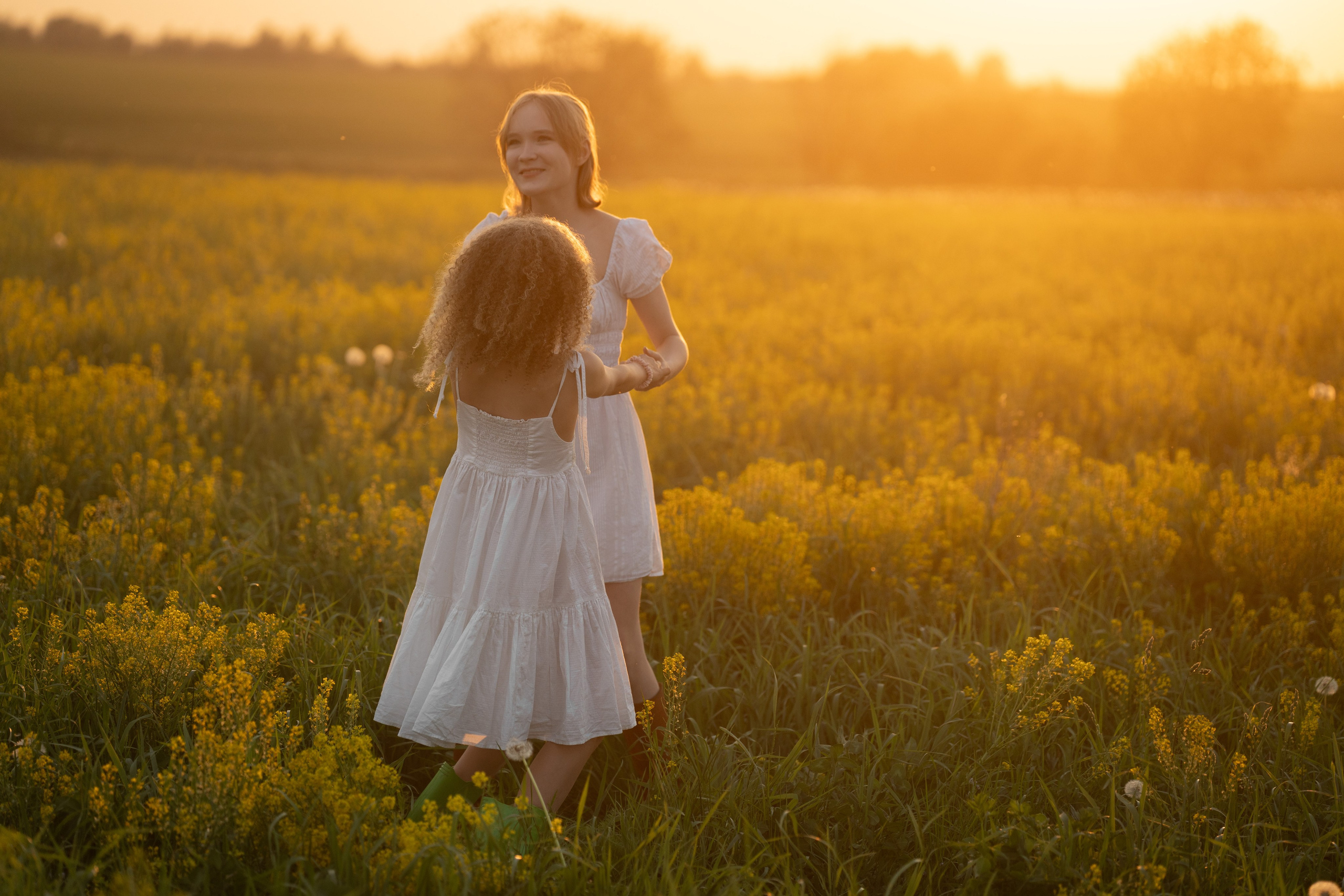 фотосессия детей летом, фотография детей фотосессия, сделать фотографию ребенка, детская фотосессия ребенка, фотосессия с ребенком, фотосессия в цвету, фотосессия с цветами, фотосессия в поле, фотосессия на закате, девичья фотосессия