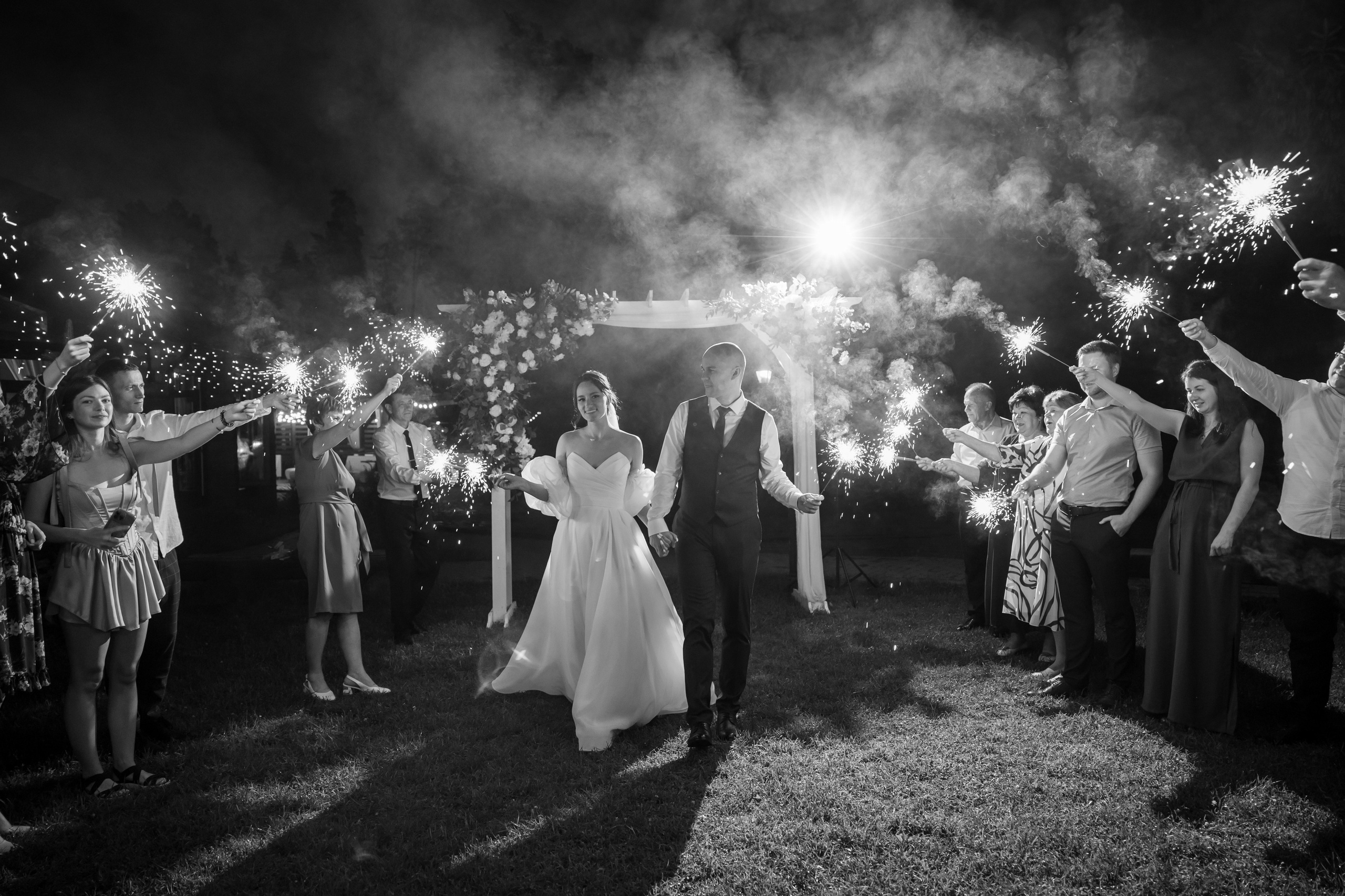 Полина и Дмитрий, загородный клуб «Барин», ЗАГС в г. Пушкино. Свадебный и репортажный фотограф (Москва, Королев и другие)