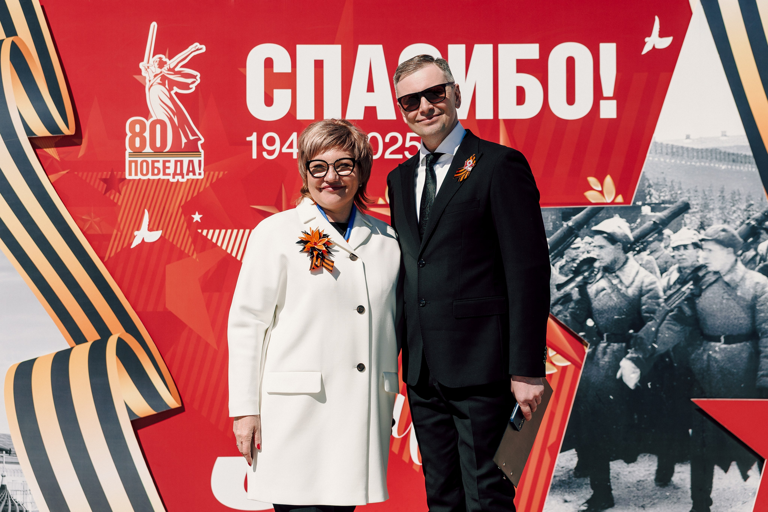 Торжественный митинг, посвящённый открытию Мемориала Славы воинам-новотрубникам. Лёшка Варзегов — фотограф