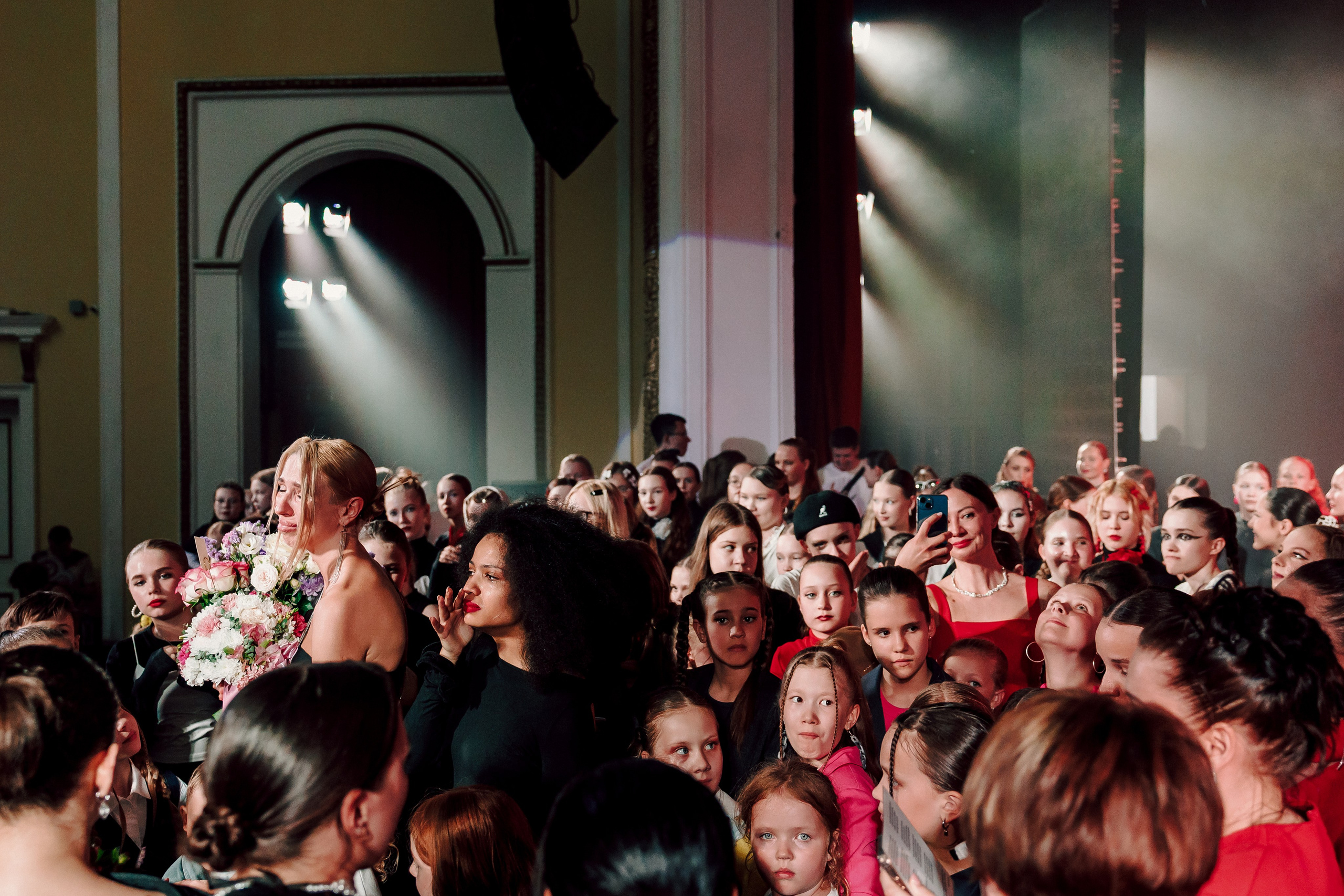 Отчётный концерт танцевальной школы «Red Rabbits» 2025. Лёшка Варзегов — фотограф