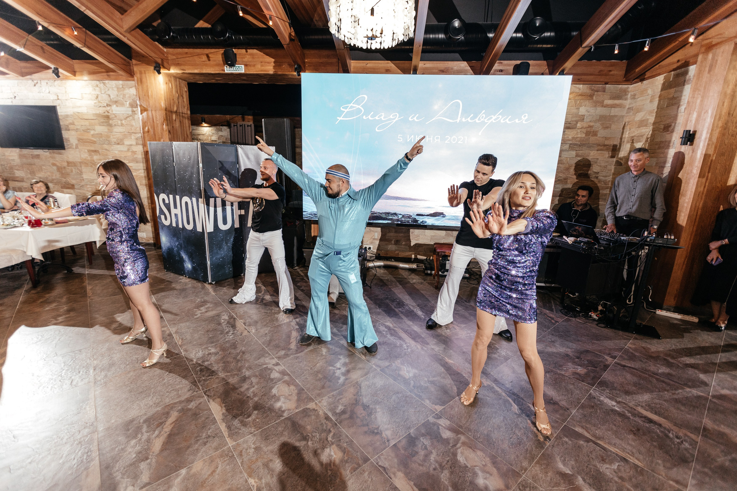 Свадебный фотограф Уфа — Руслан ГабдлисламовЖивые эмоции, красивые кадры, воспоминания на всю жизнь.Работаю по всей Республике Башкортоста. Свадебный фотограф Уфа Руслан Габдлисламов