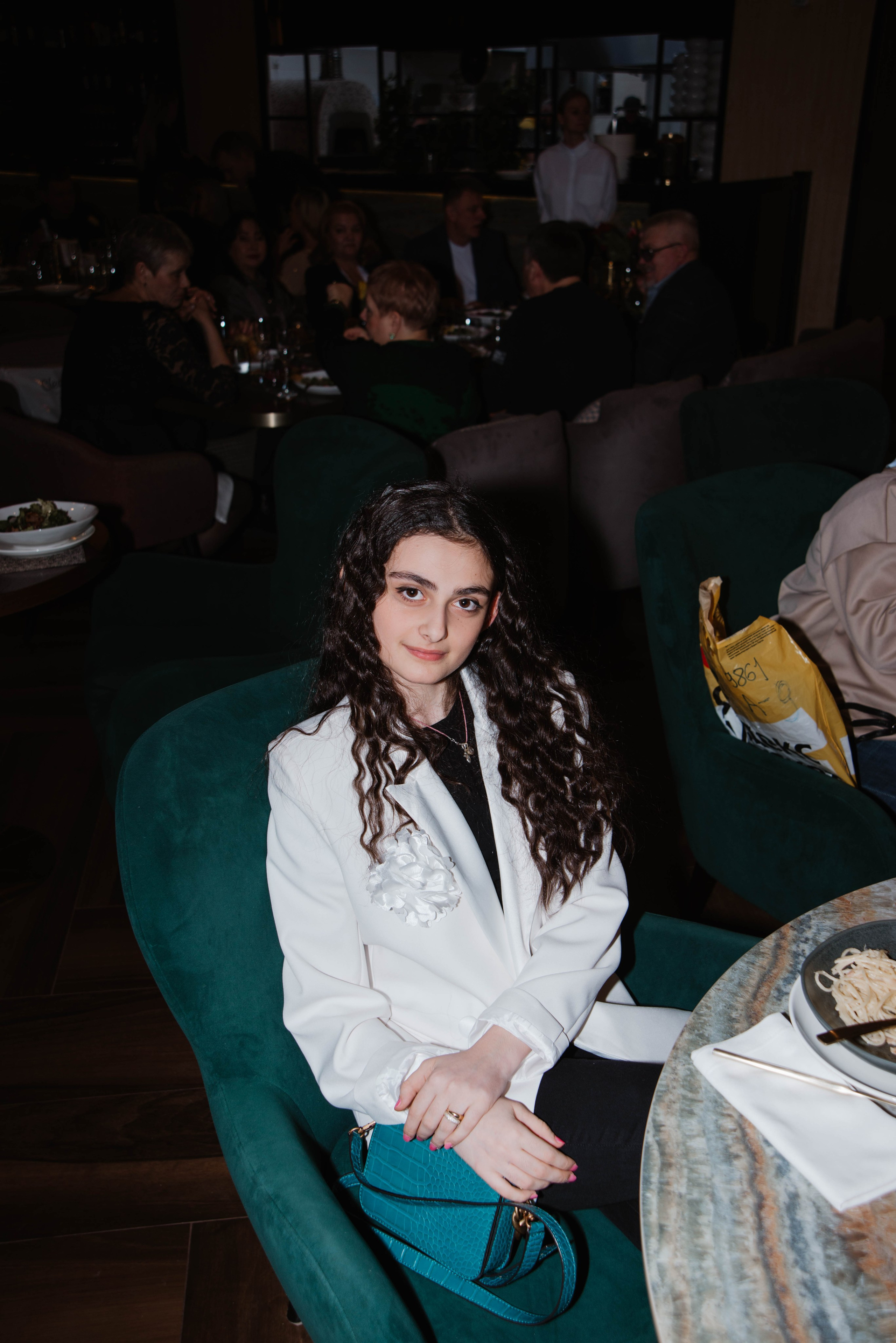 Праздник в стенах клубного пространства «Своя Среда». Ксения Glossa. Портретный и репортажный фотограф в Самаре