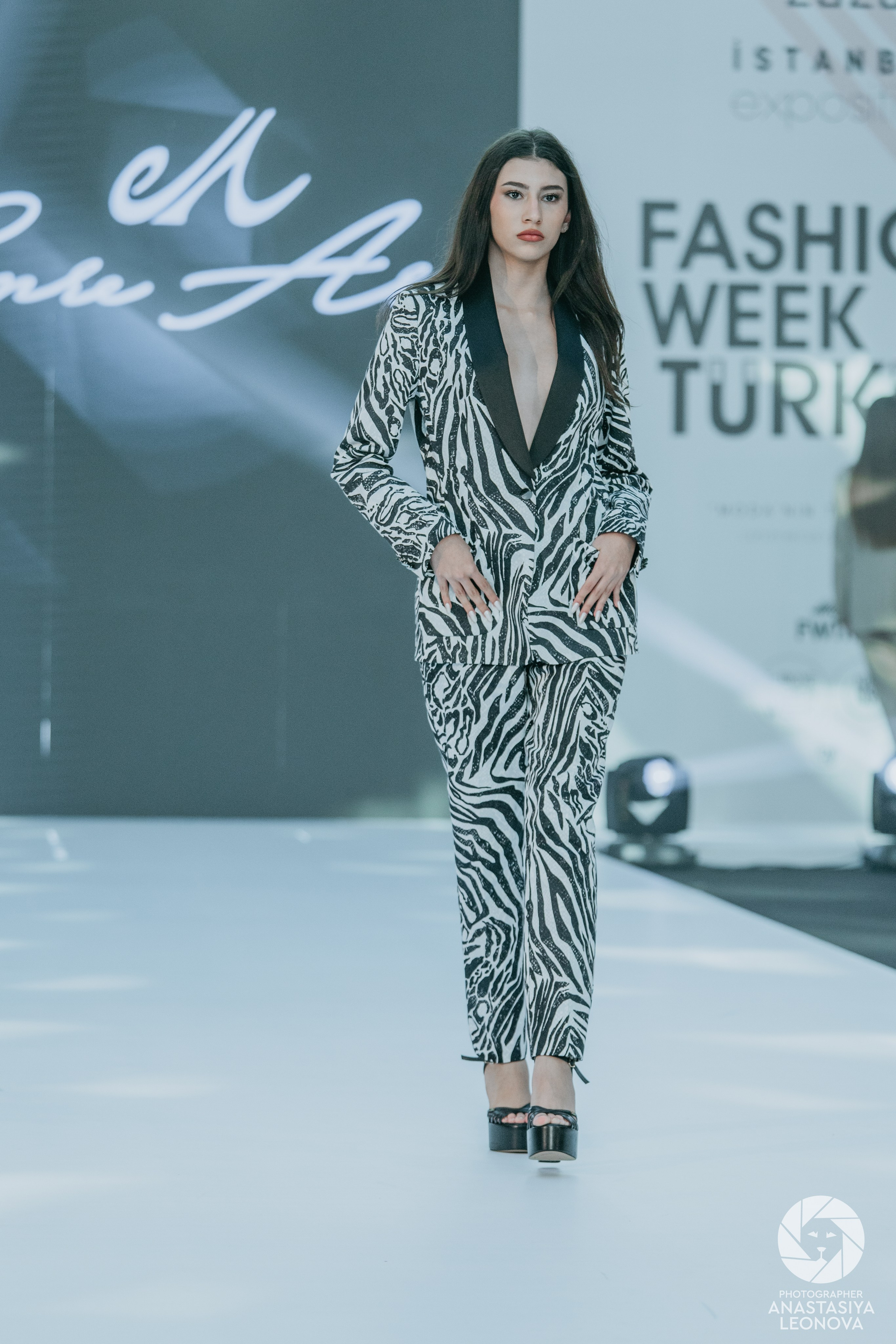 Fashion Week Türkiye [spring, 2025]. Anastasia Leonowa