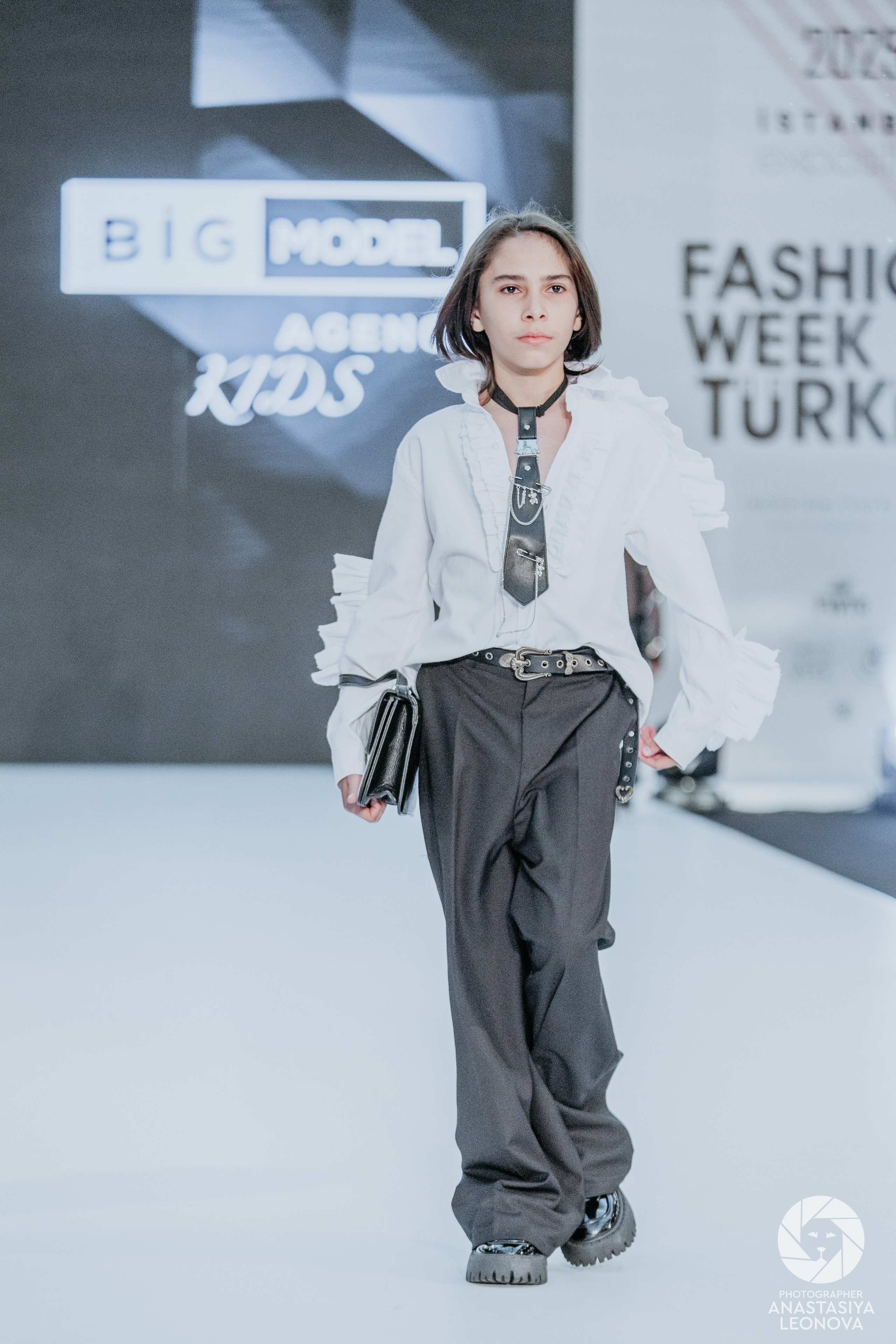 Fashion Week Türkiye [spring, 2025]. Anastasia Leonowa