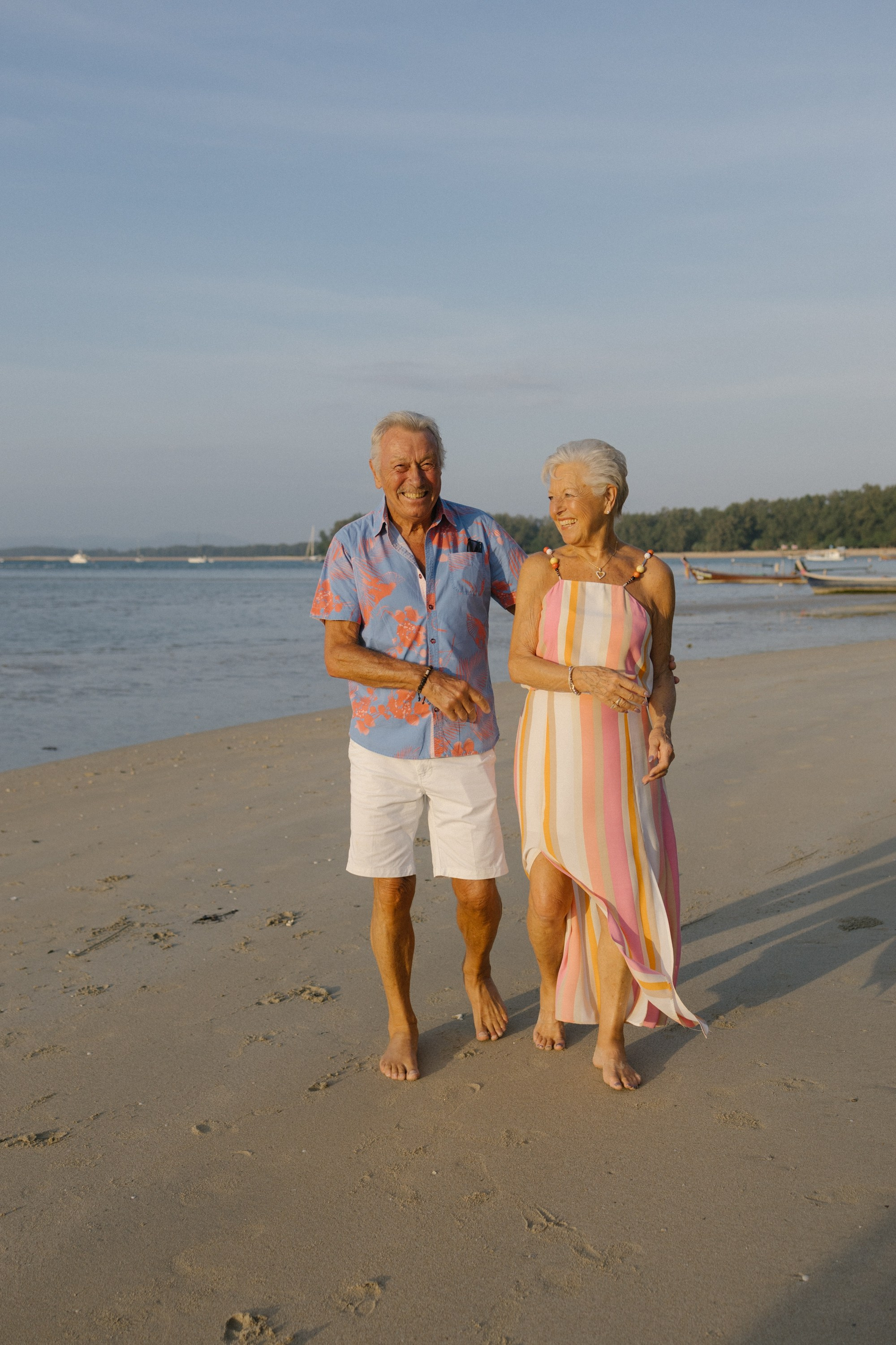 Family photoshoot in Phuket, Thailand. Fedor Lemeshko — Destination Wedding and Family Lifestyle photographer