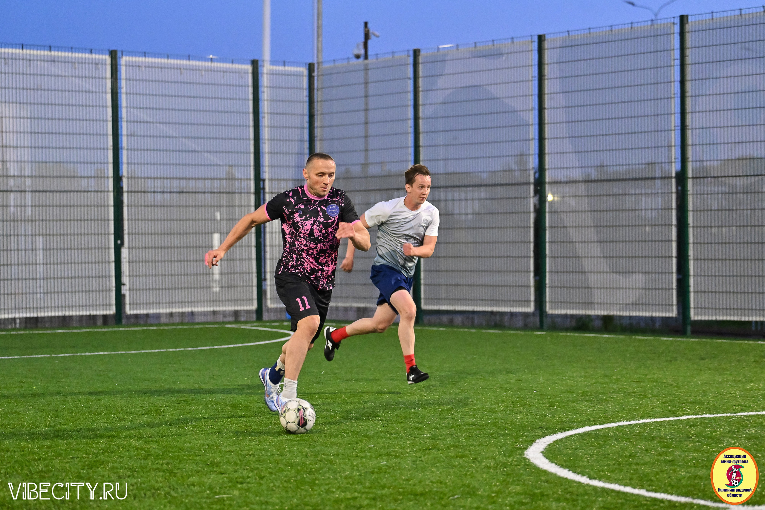 ИГРЫ МИНИ-ФУТБОЛЬНОЙ И КОРПОРАТИВНОЙ ЛИГИ. VIBECITY.RU Вайб Сити Ру Фоторепортажи Фотоотчеты Калининград