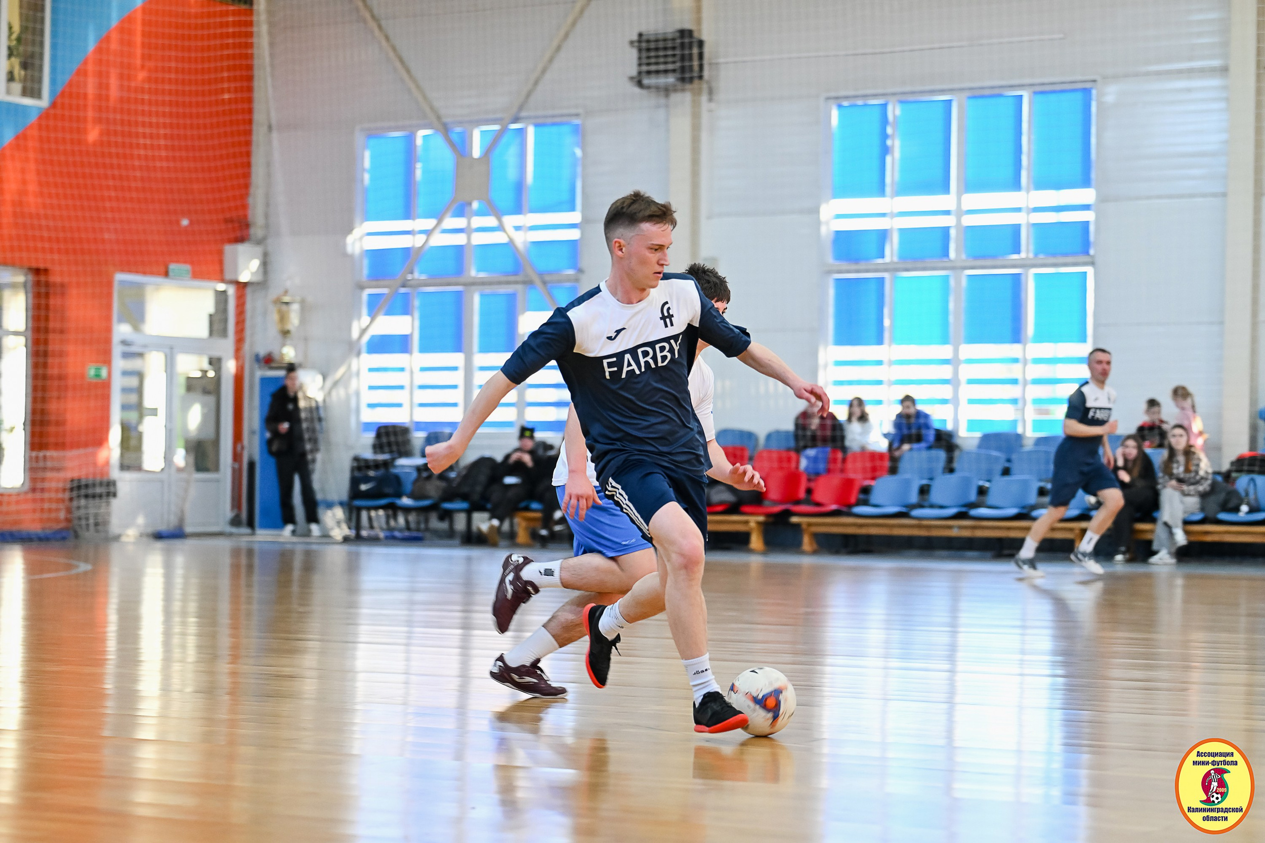 Корпоративная Бизнес Лига по футзалу — Весна 2026. VIBECITY.RU Вайб Сити Ру Фоторепортажи Фотоотчеты Калининград