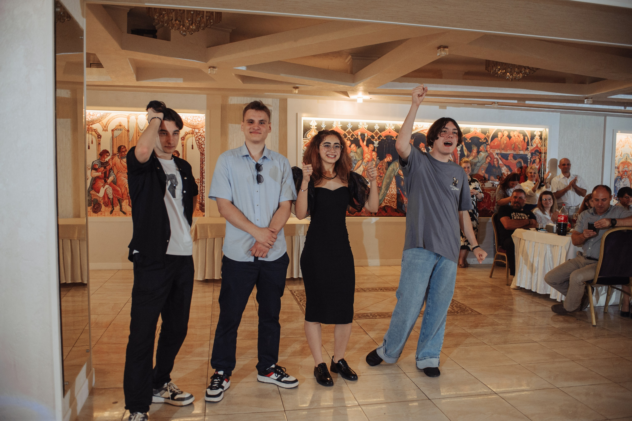 Выпускной 2024. Дмитрий Черяник свадебный и семейный фотограф