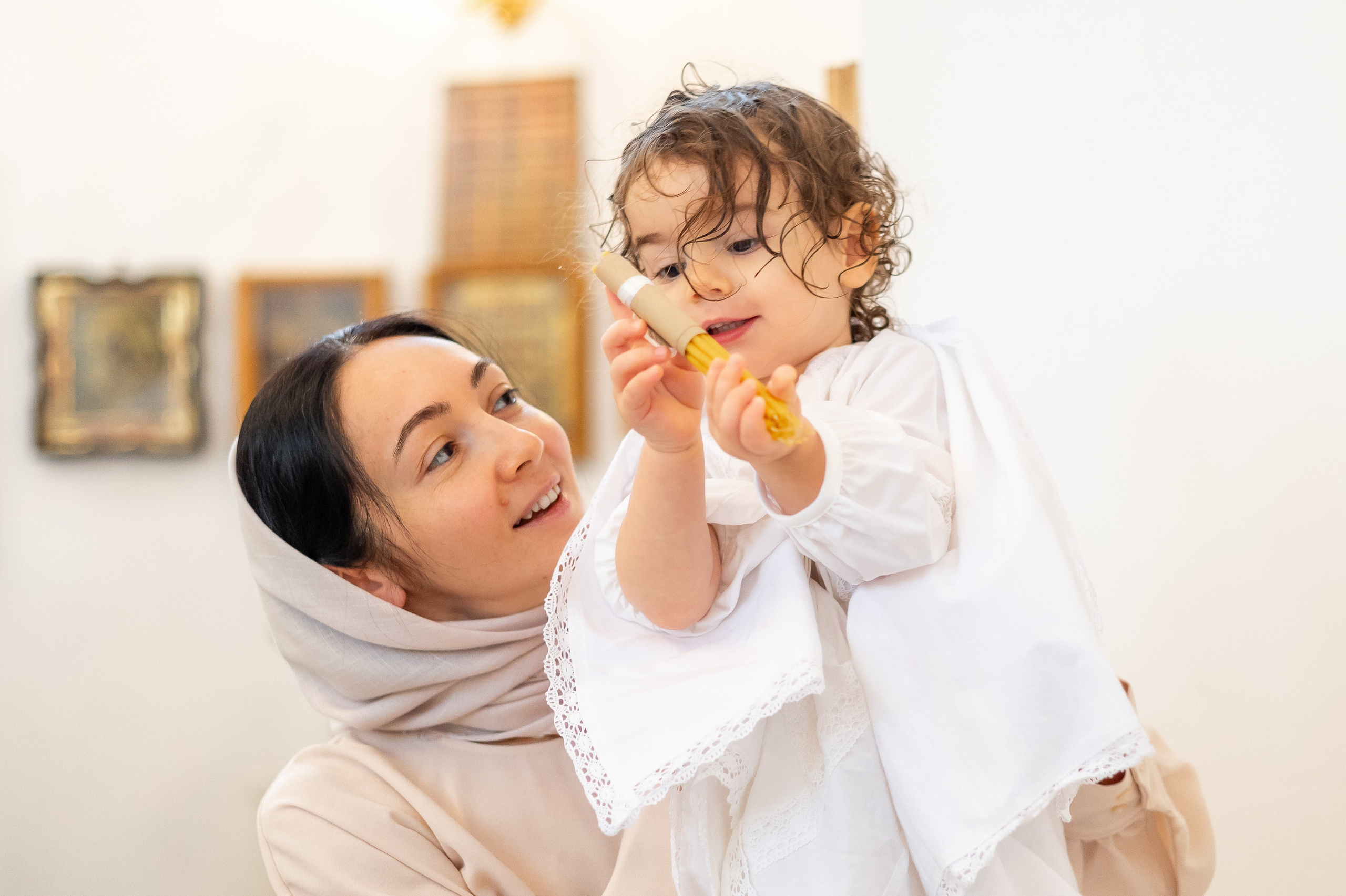 Таинство крещения. Фотограф FOTOBANKA