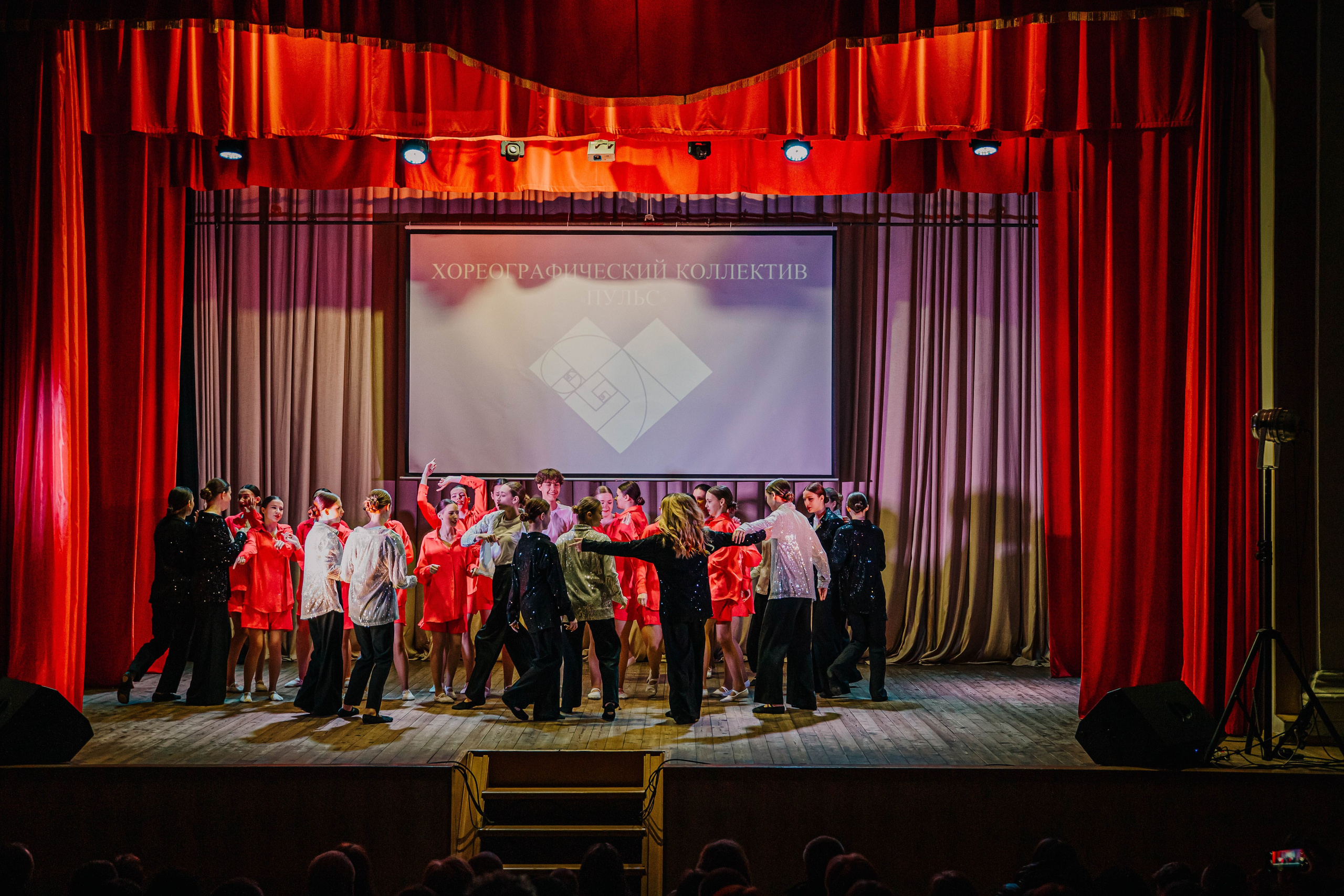 Отчетный концерт хореографического коллектива Пульс!. Фотограф Дарья Маташкова