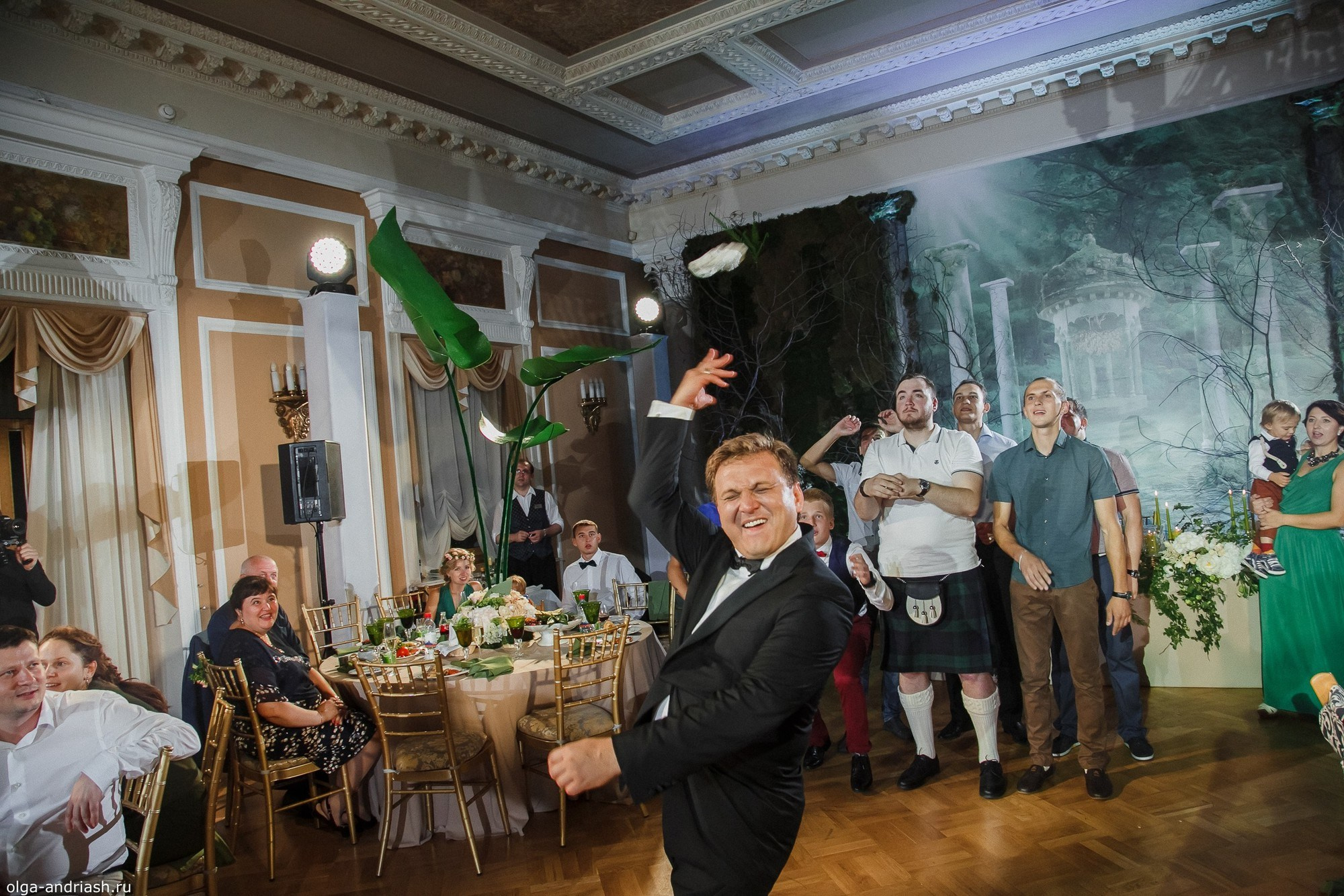 Вечерняя выездная регистрация. Семейный, портретный и свадебный фотограф в Санкт-Петербурге и Москве