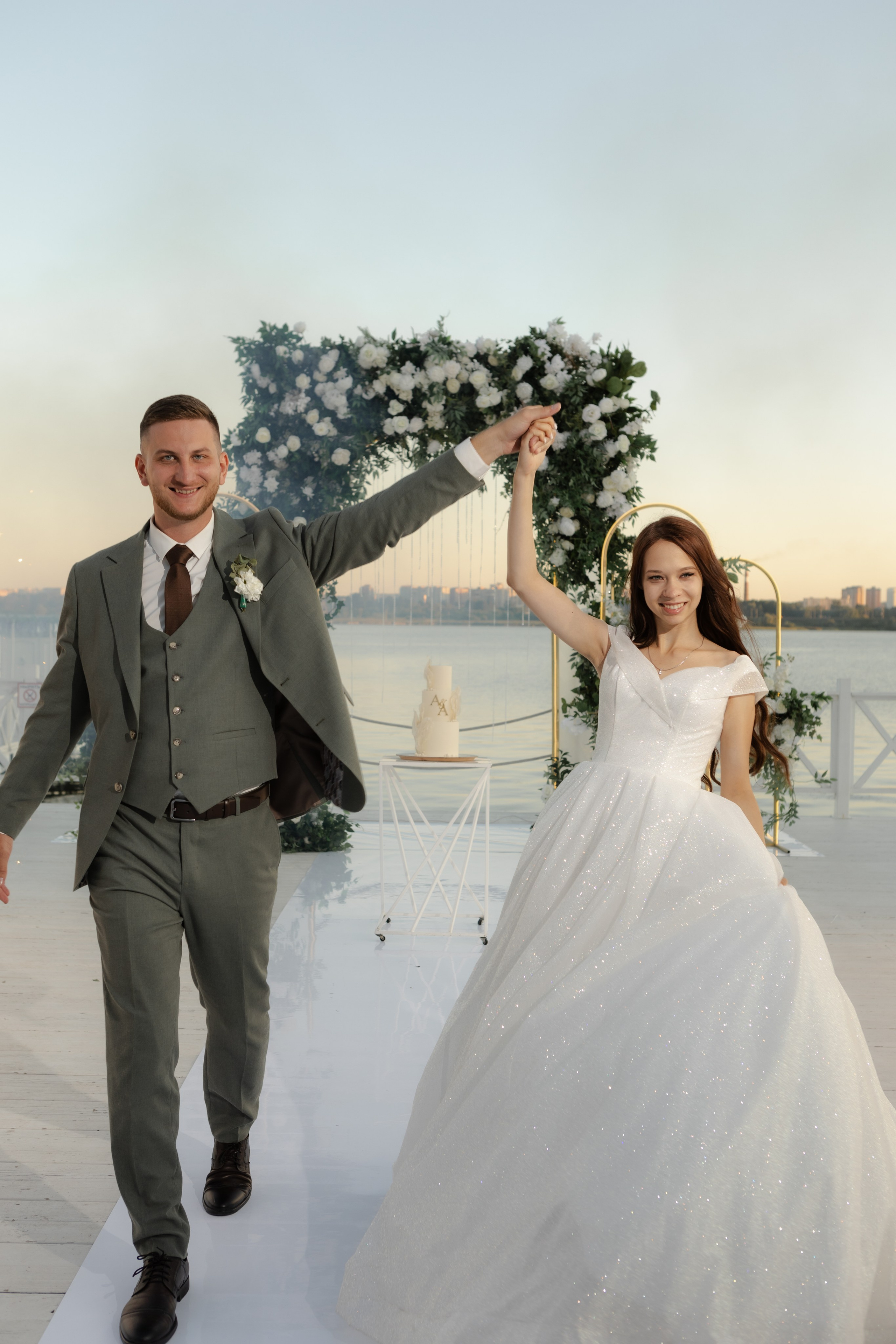 Саша и Алина. Главная