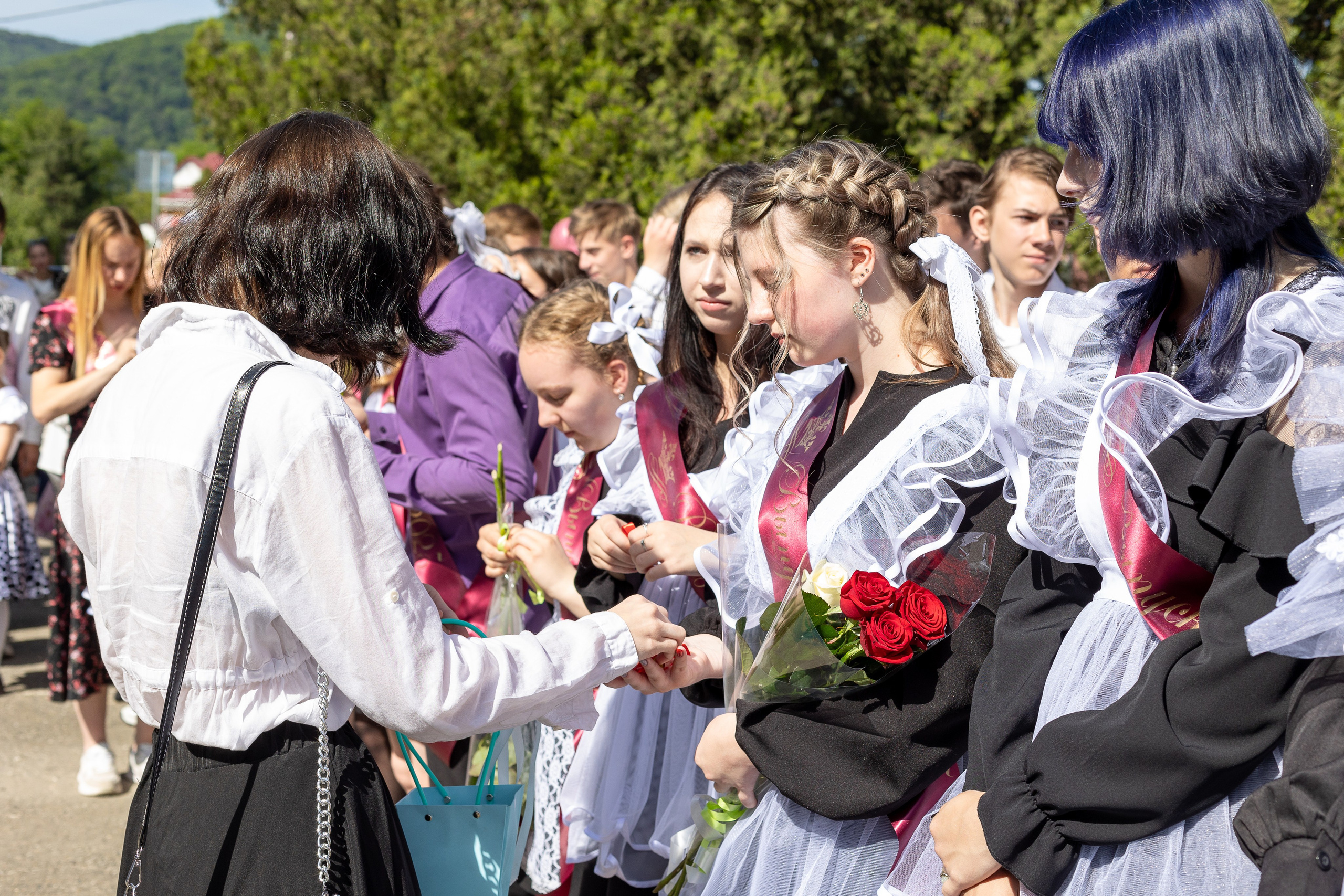 Последний звонок. Выпускные альбомы Майкоп, Краснодар Елена Золотарева