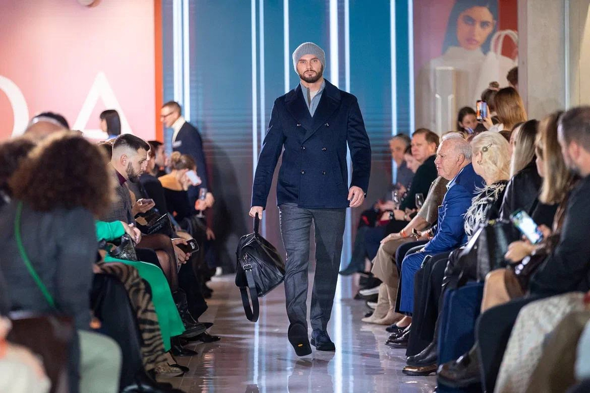 Портфолио парня модели. Продакшен г. Москва съемка мужской одежды, мужские модели, фото и видео, организация под ключ